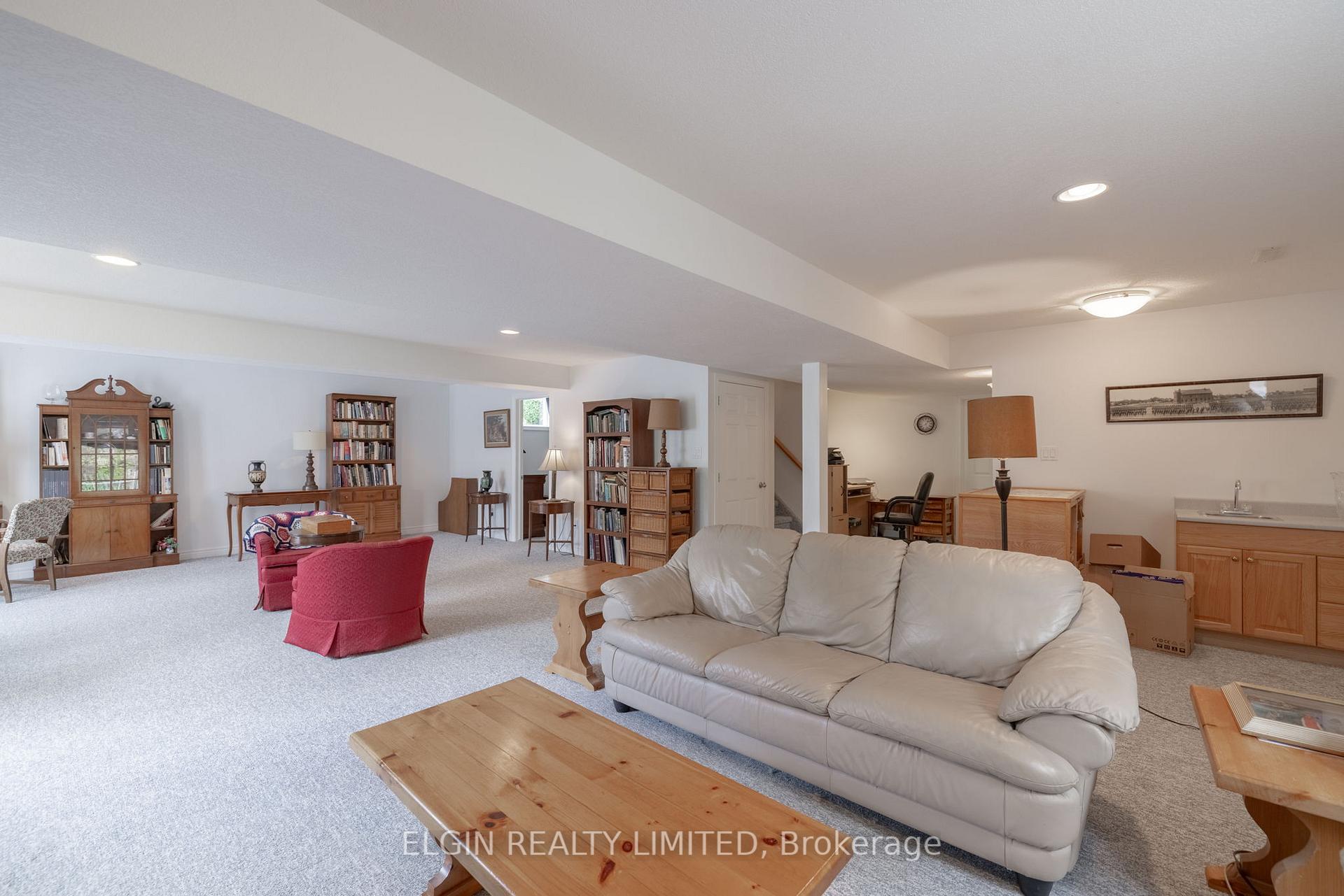 Photo 27 of 111 Lake Margaret Trail, St. Thomas — HOMEH