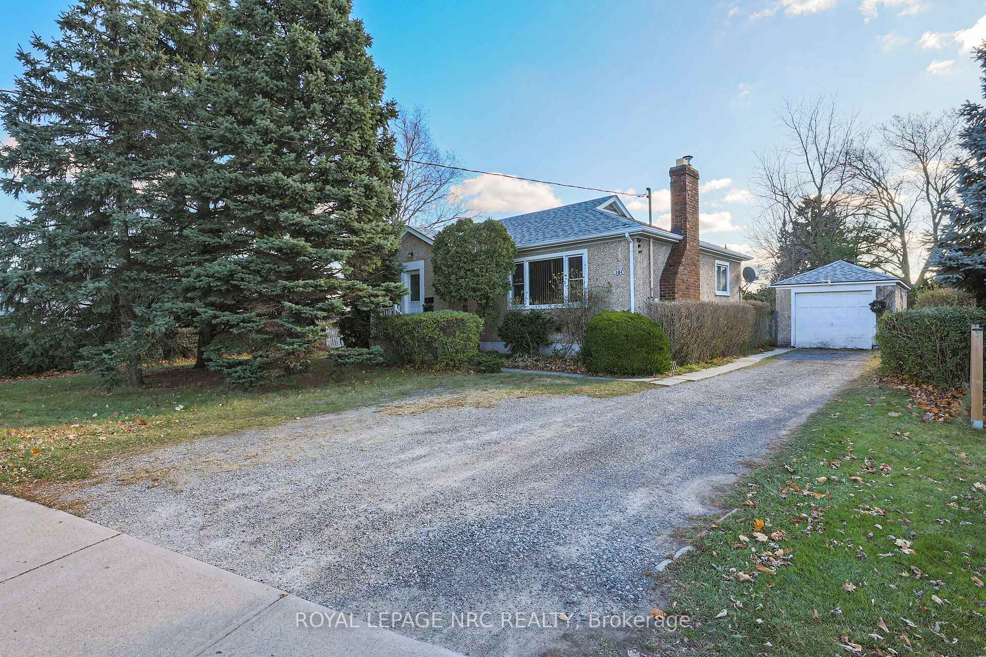 Photo 33 of 204 Lakeshore Road, St. Catharines, Vine/Linwell — HOMEH