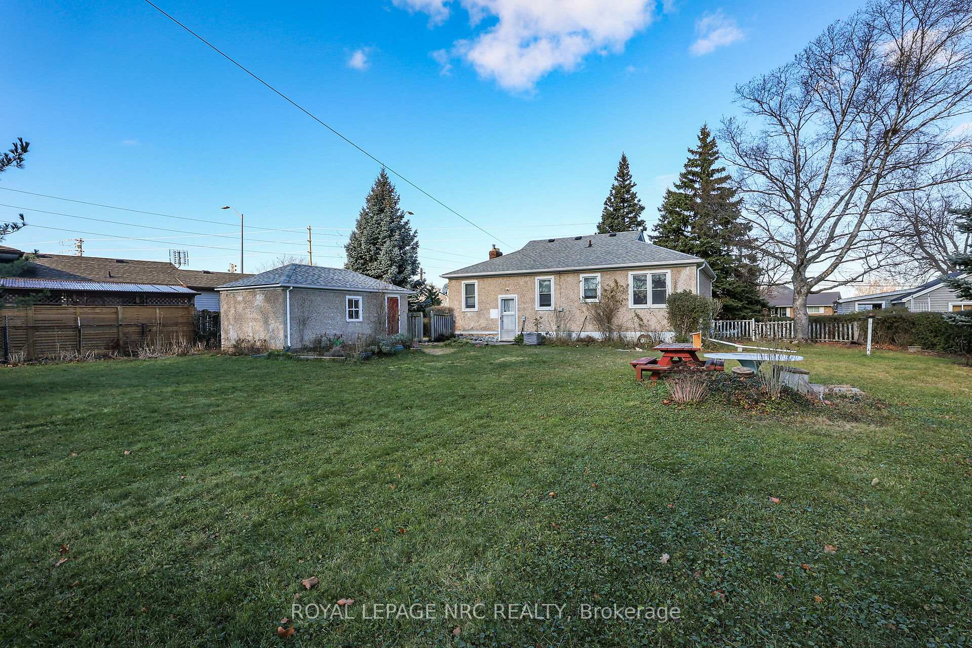 Photo 34 of 204 Lakeshore Road, St. Catharines, Vine/Linwell — HOMEH