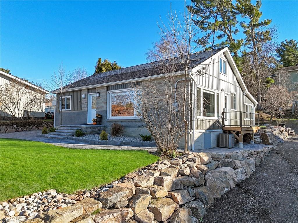 Photo 2 of 59 Bay Street, Callander — HOMEH