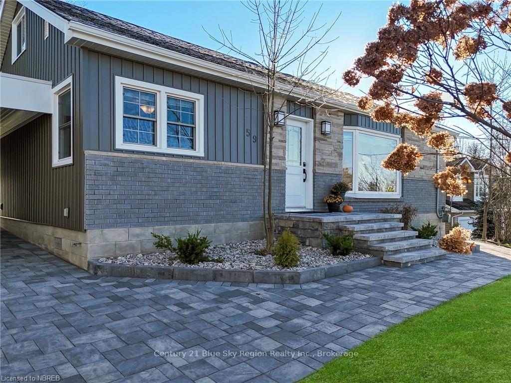 Photo 3 of 59 Bay Street, Callander — HOMEH