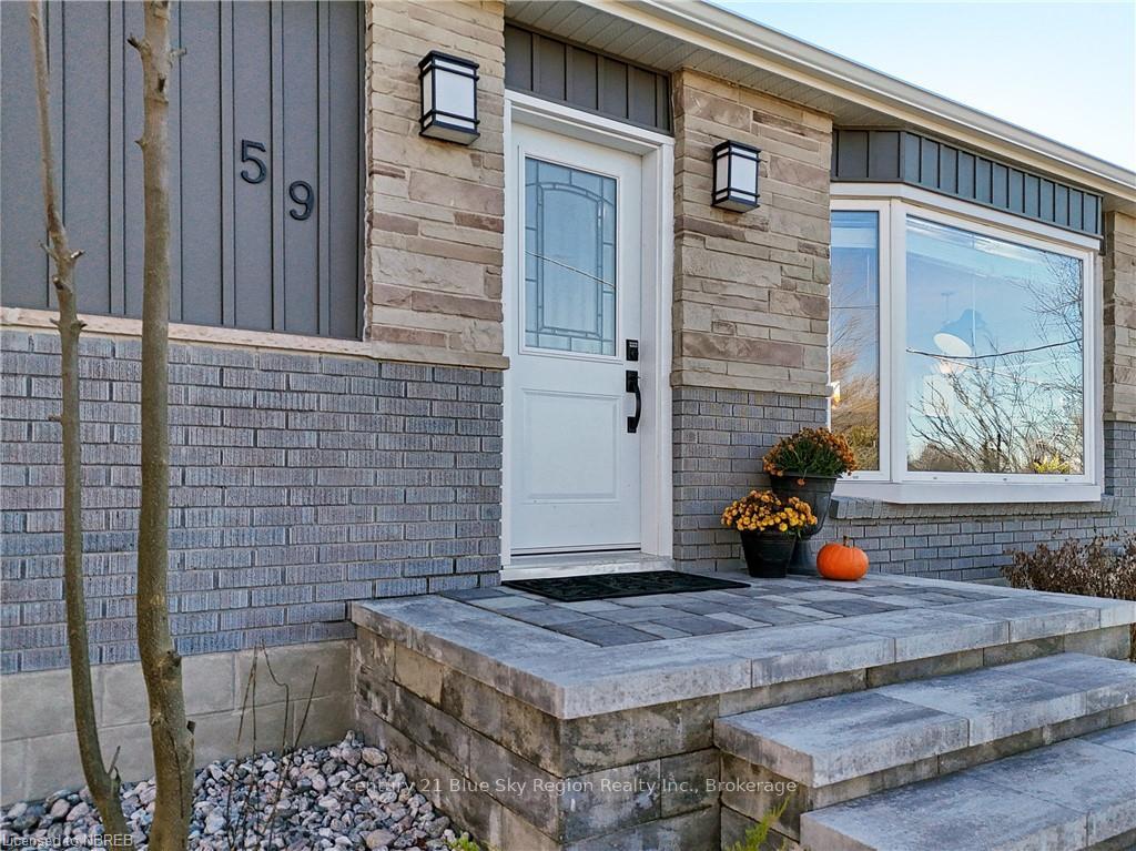 Photo 5 of 59 Bay Street, Callander — HOMEH