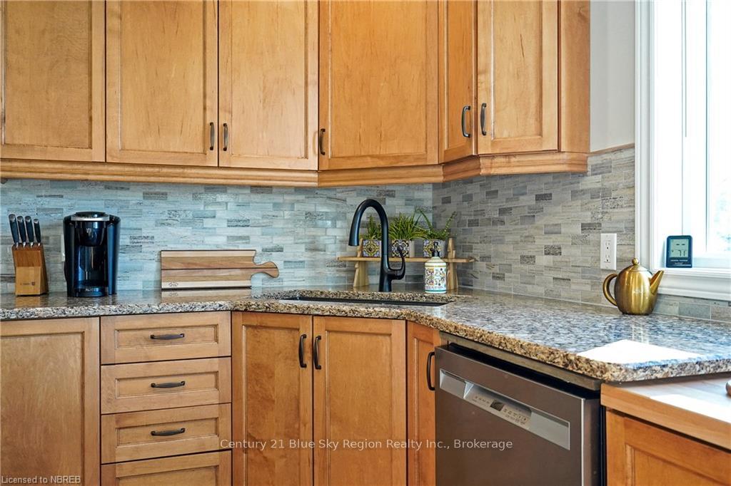 Photo 17 of 59 Bay Street, Callander — HOMEH