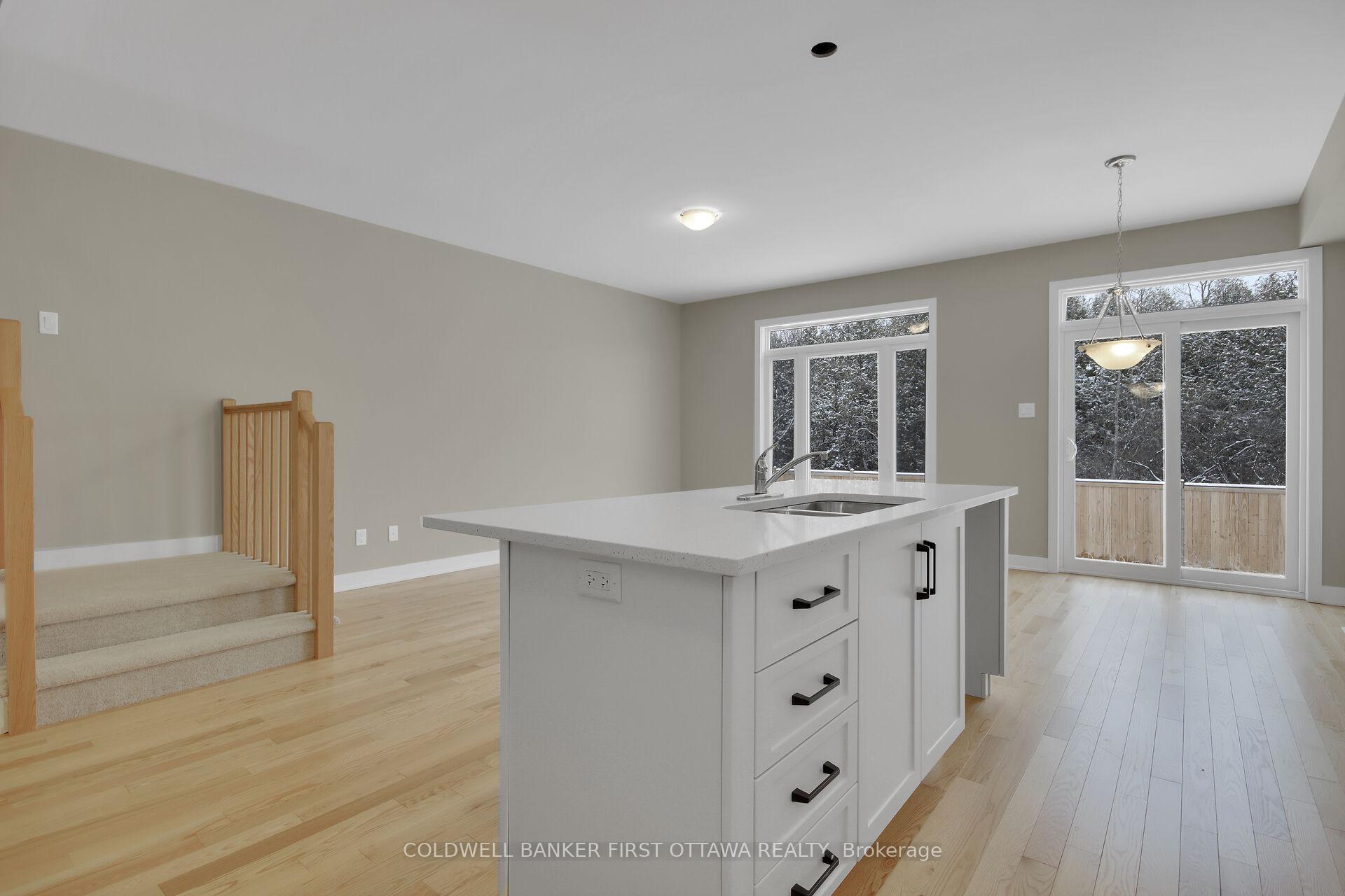 Photo 15 of 440 Thomas Street, Carleton Place — HOMEH