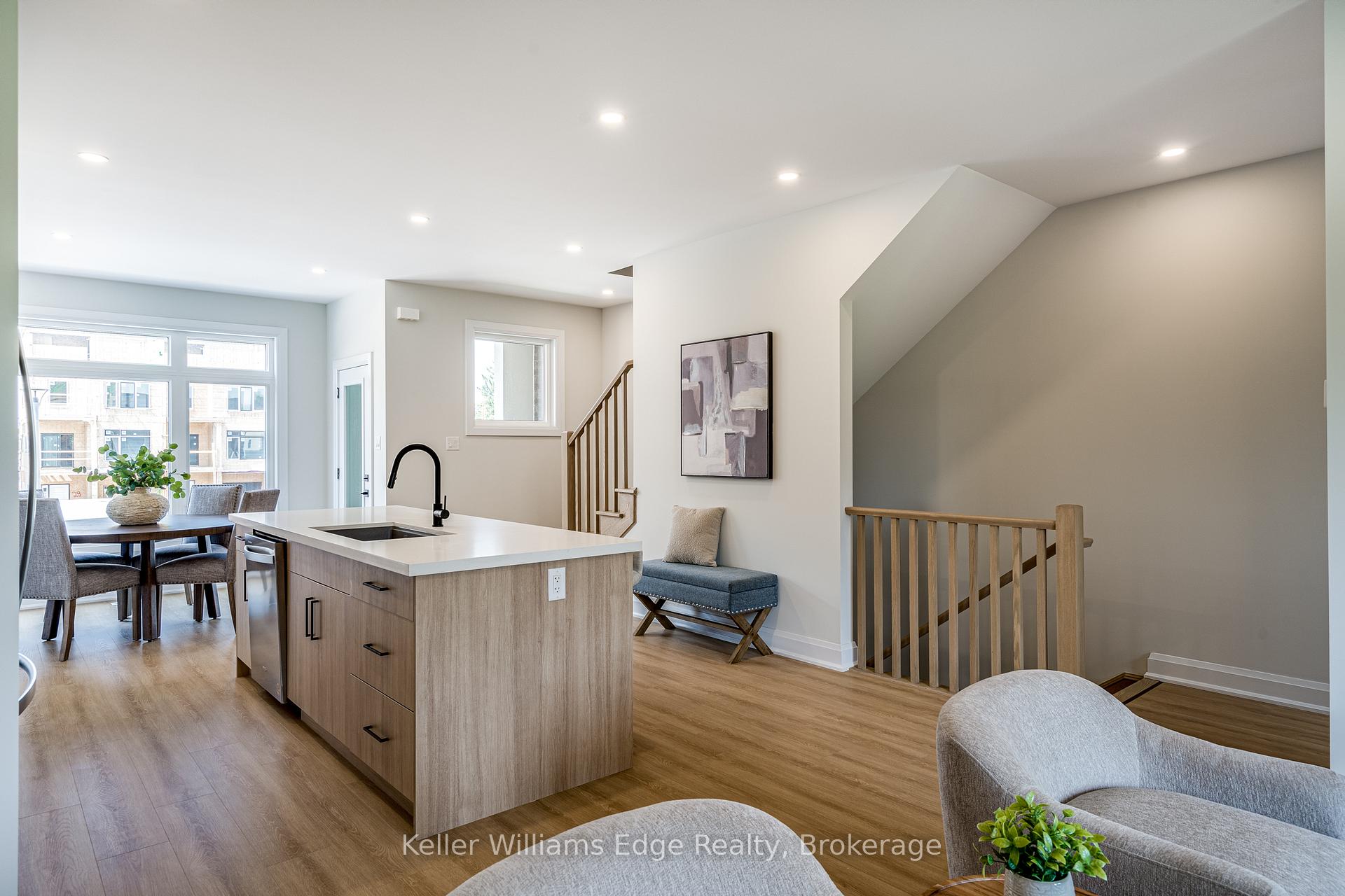 Photo 4 of 71 Fernridge Common, St. Catharines, Carlton/Bunting — HOMEH