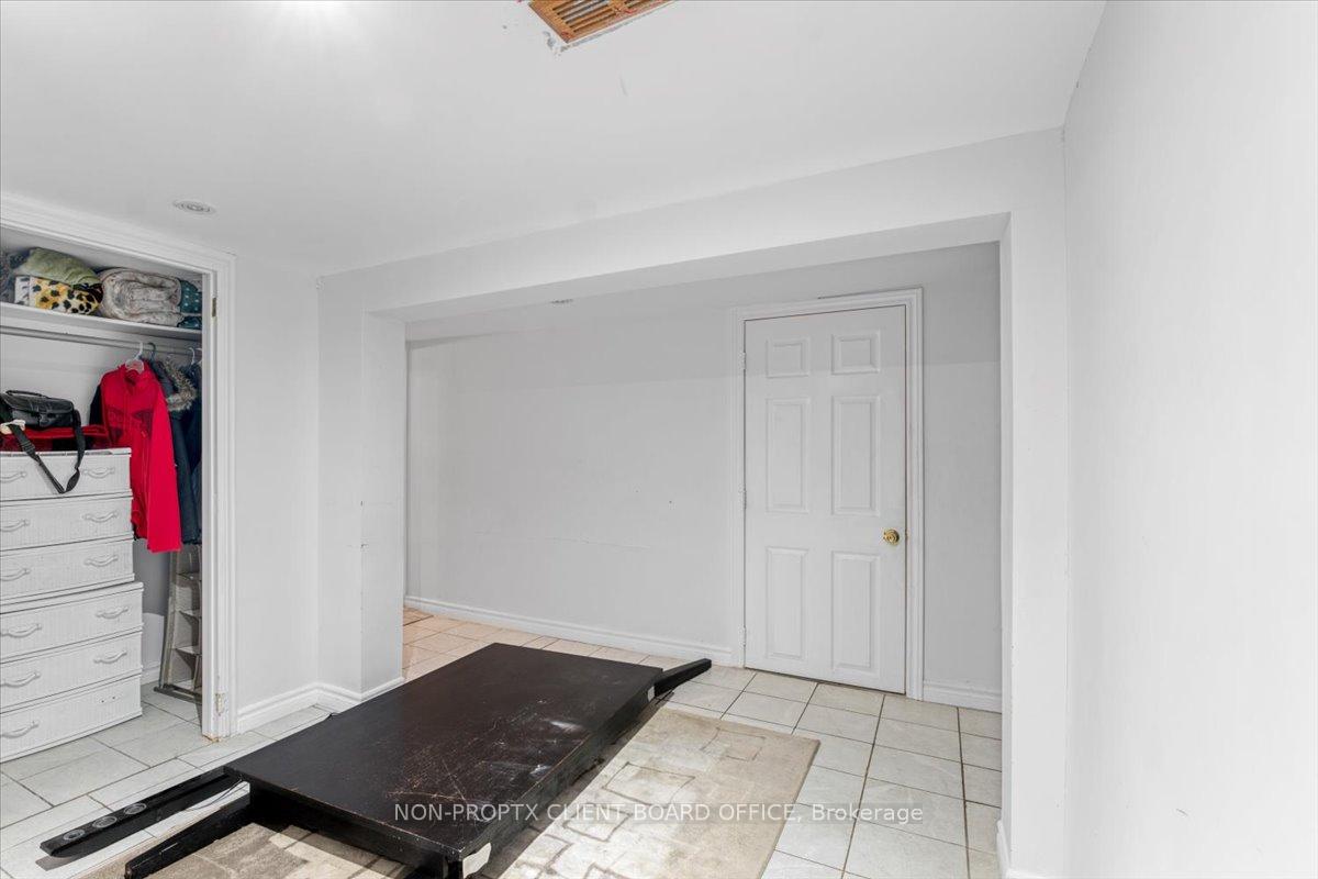Photo 23 of 118 Second Street N, Hamilton, Stoney Creek — HOMEH