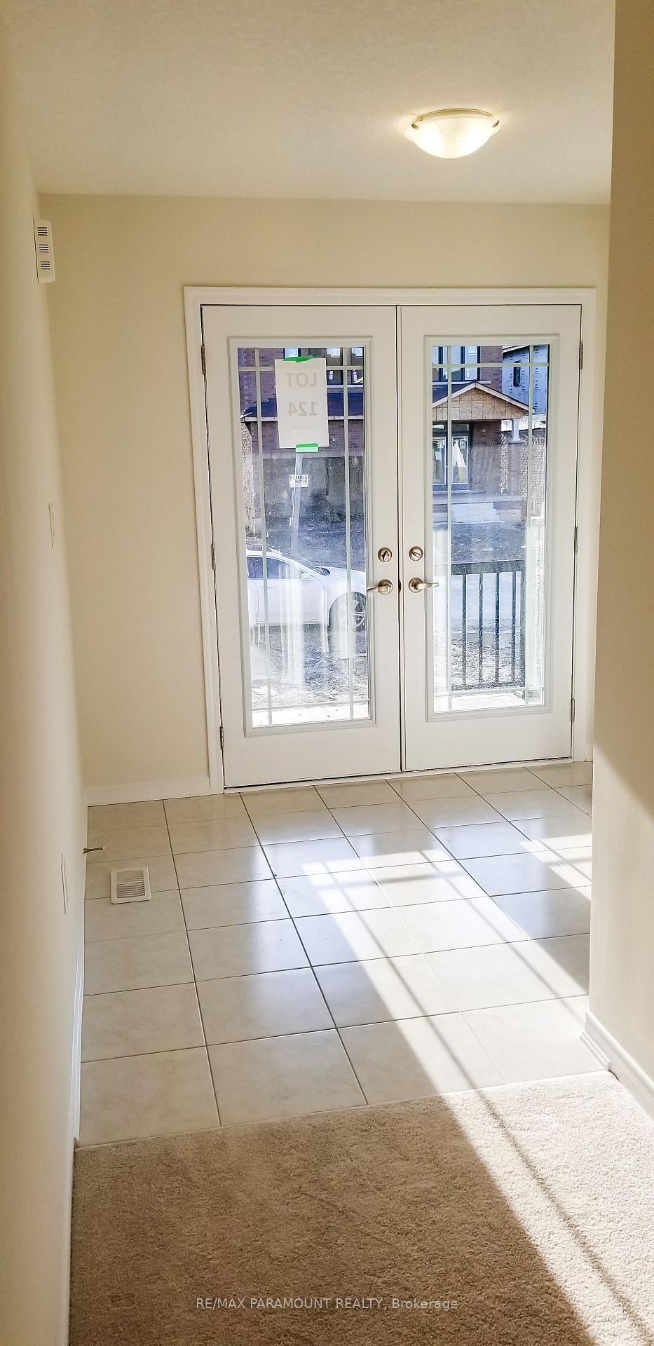 Photo 10 of 31 July Avenue, Hamilton, Stoney Creek Mountain — HOMEH