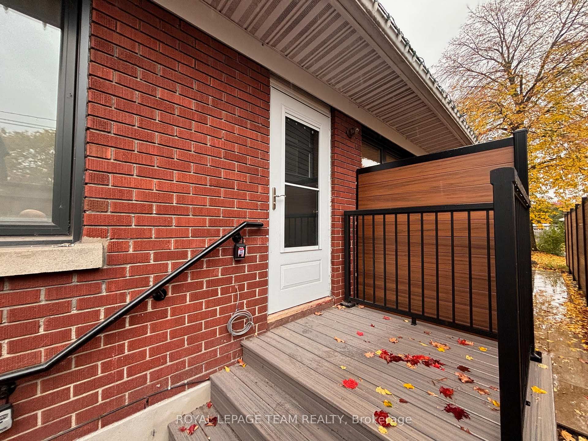 Photo 1 of Unit Unit B, 2177 Dublin Avenue, Ottawa, Bel Air Park — HOMEH