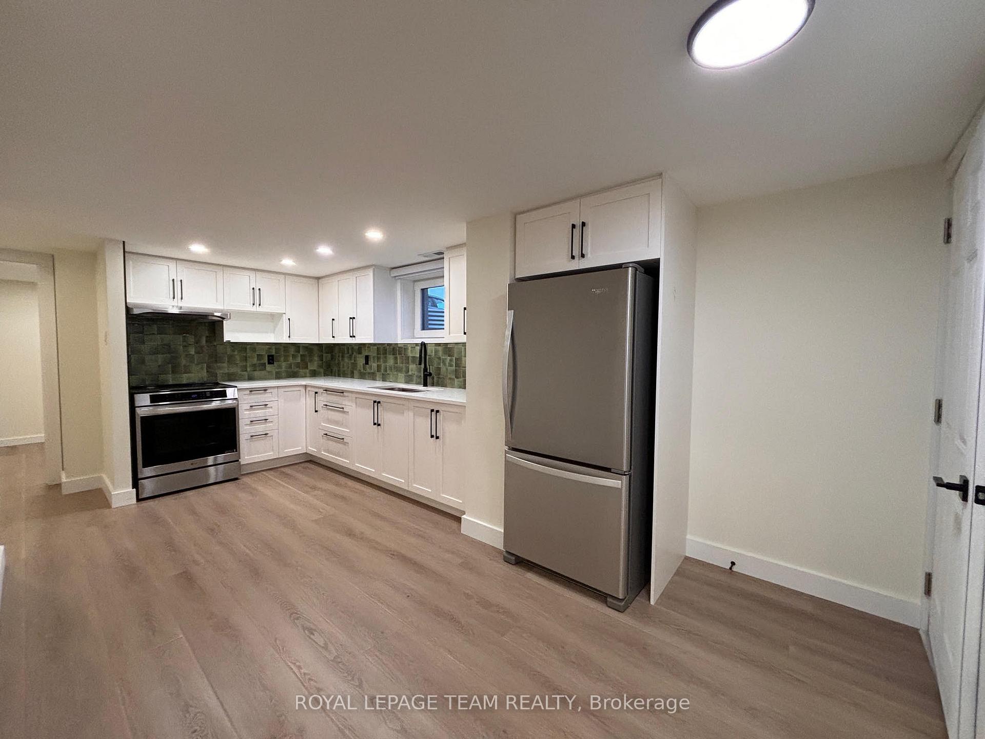 Photo 3 of Unit Unit B, 2177 Dublin Avenue, Ottawa, Bel Air Park — HOMEH