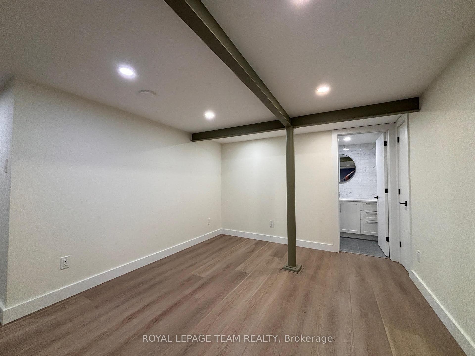 Photo 7 of Unit Unit B, 2177 Dublin Avenue, Ottawa, Bel Air Park — HOMEH
