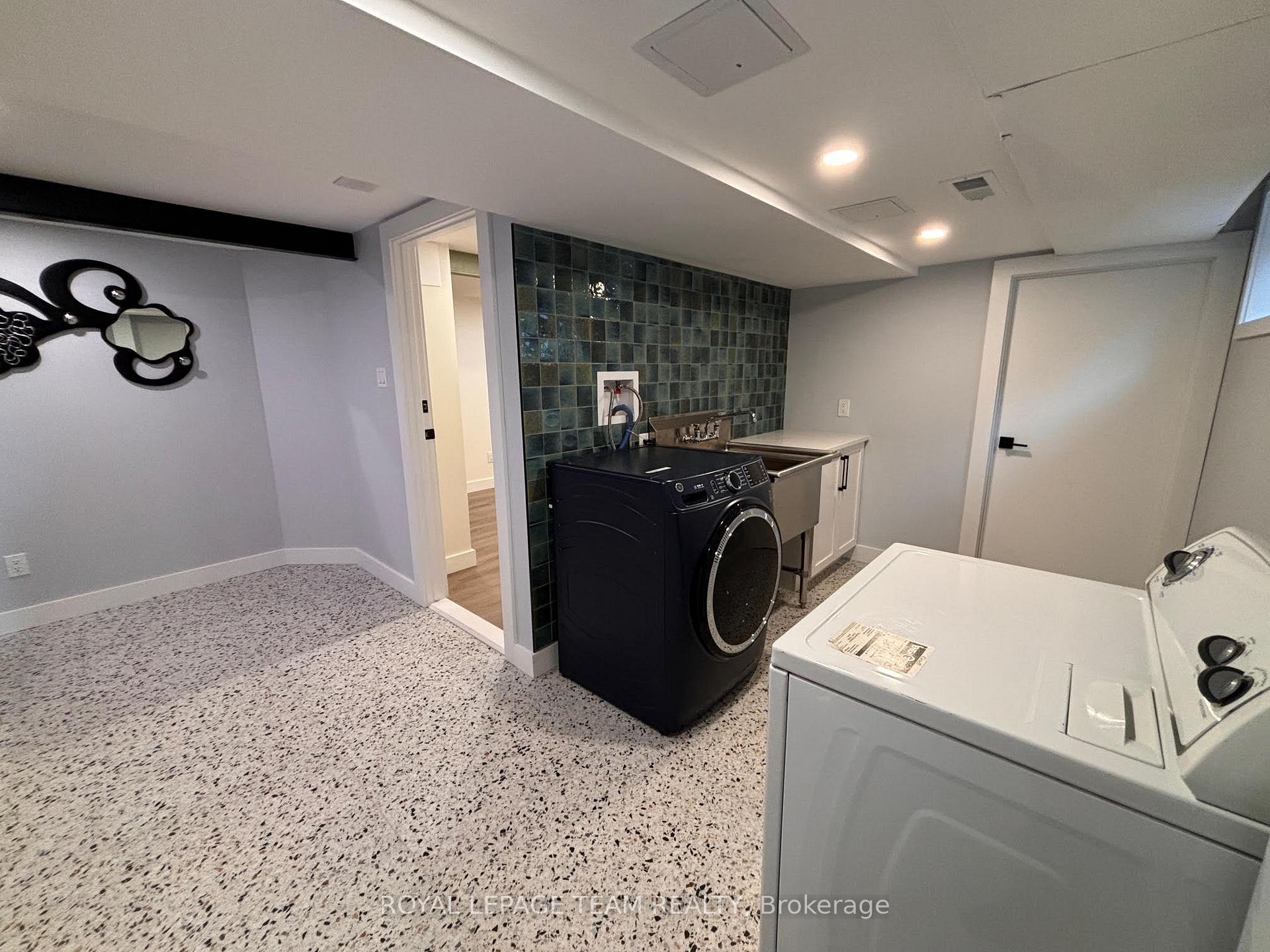 Photo 12 of Unit Unit B, 2177 Dublin Avenue, Ottawa, Bel Air Park — HOMEH