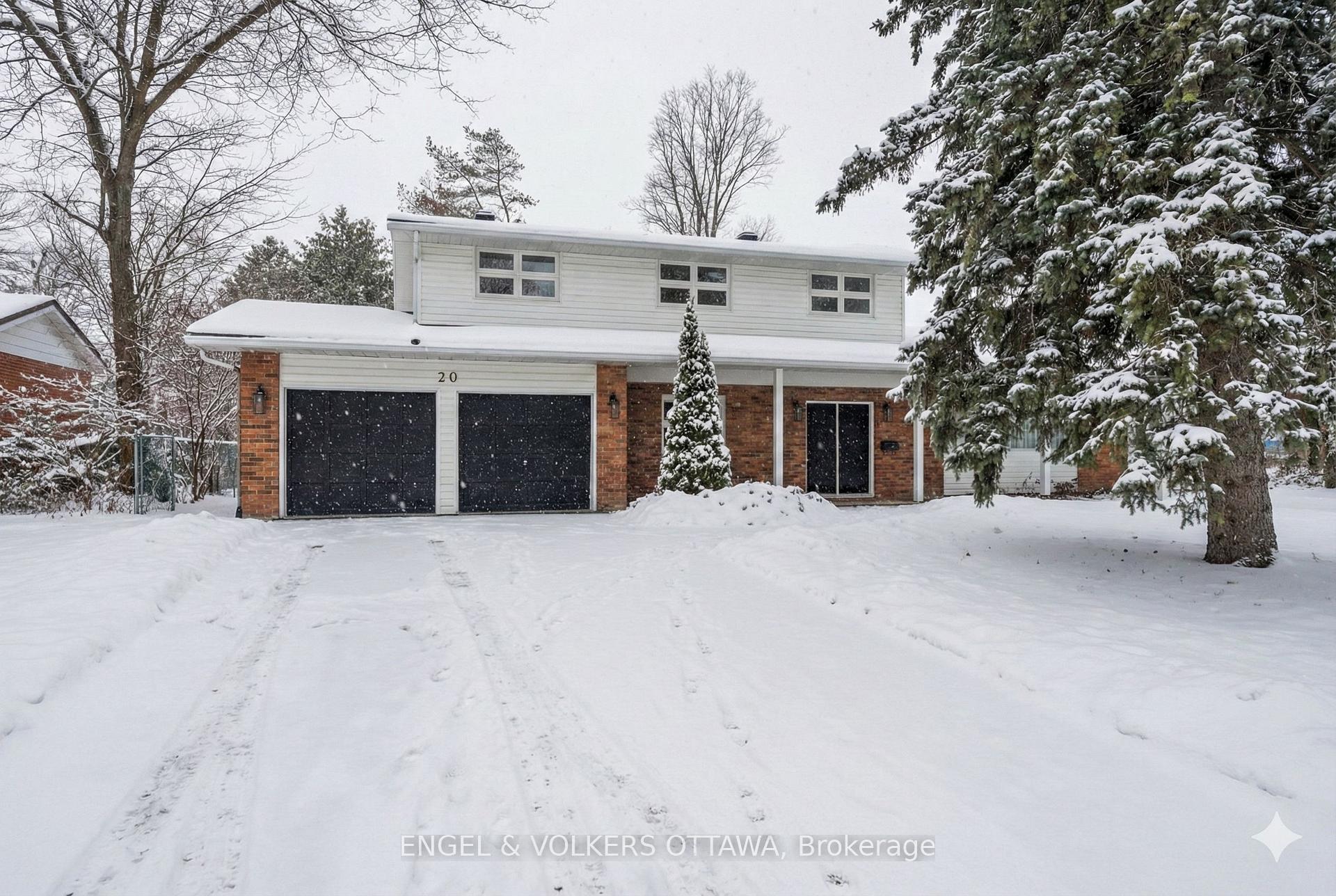 Photo 2 of Unit B, 20 Mohawk Crescent, Ottawa, Bruce Farm/Graham Park/Qualicum/Bellands — HOMEH