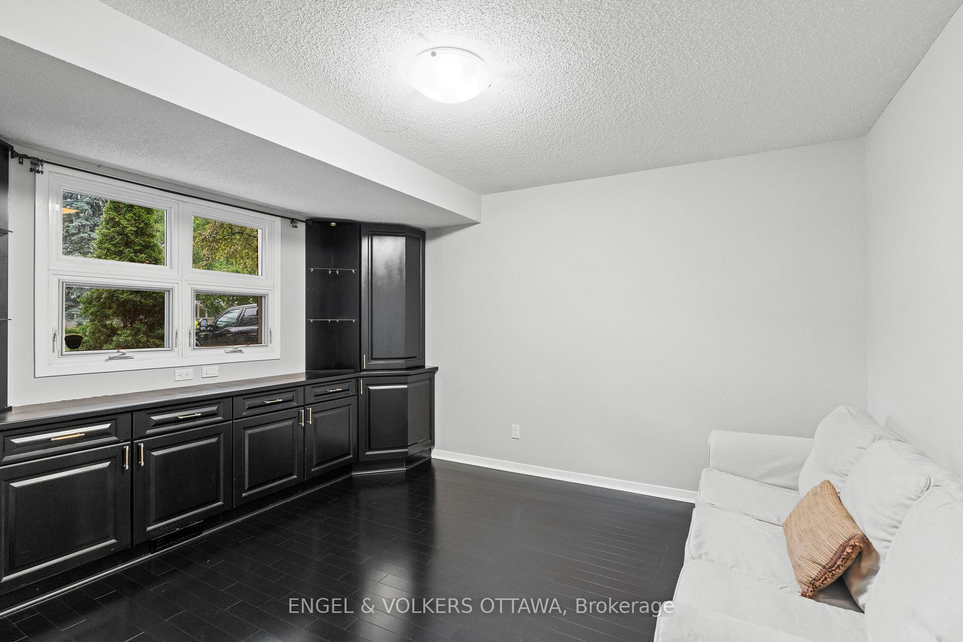 Photo 7 of Unit B, 20 Mohawk Crescent, Ottawa, Bruce Farm/Graham Park/Qualicum/Bellands — HOMEH