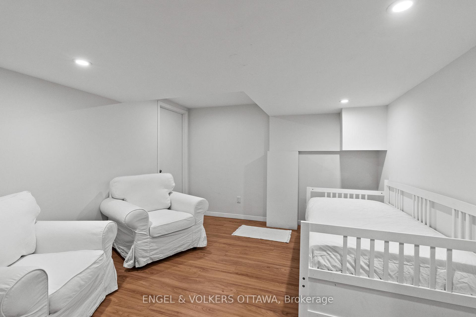 Photo 9 of Unit B, 20 Mohawk Crescent, Ottawa, Bruce Farm/Graham Park/Qualicum/Bellands — HOMEH