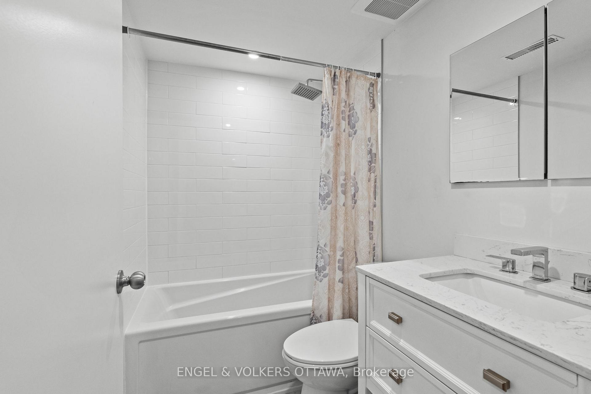 Photo 13 of Unit B, 20 Mohawk Crescent, Ottawa, Bruce Farm/Graham Park/Qualicum/Bellands — HOMEH