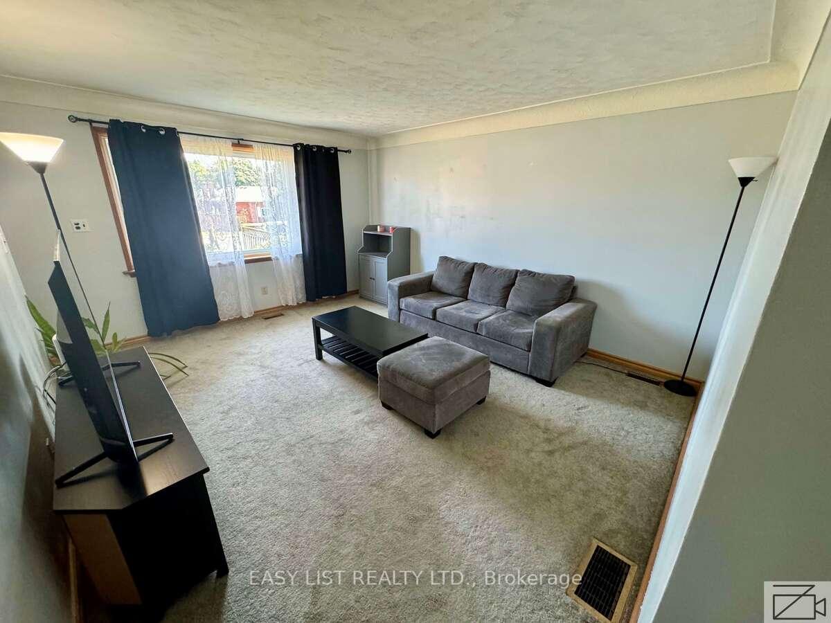 Photo 6 of 818 Ninth Avenue, Hamilton, Hampton Heights — HOMEH