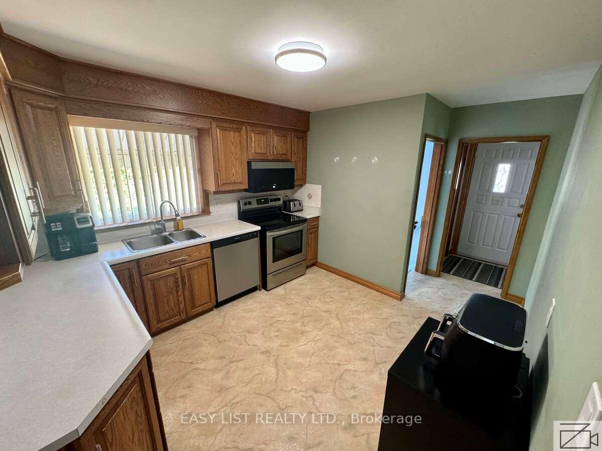 Photo 7 of 818 Ninth Avenue, Hamilton, Hampton Heights — HOMEH