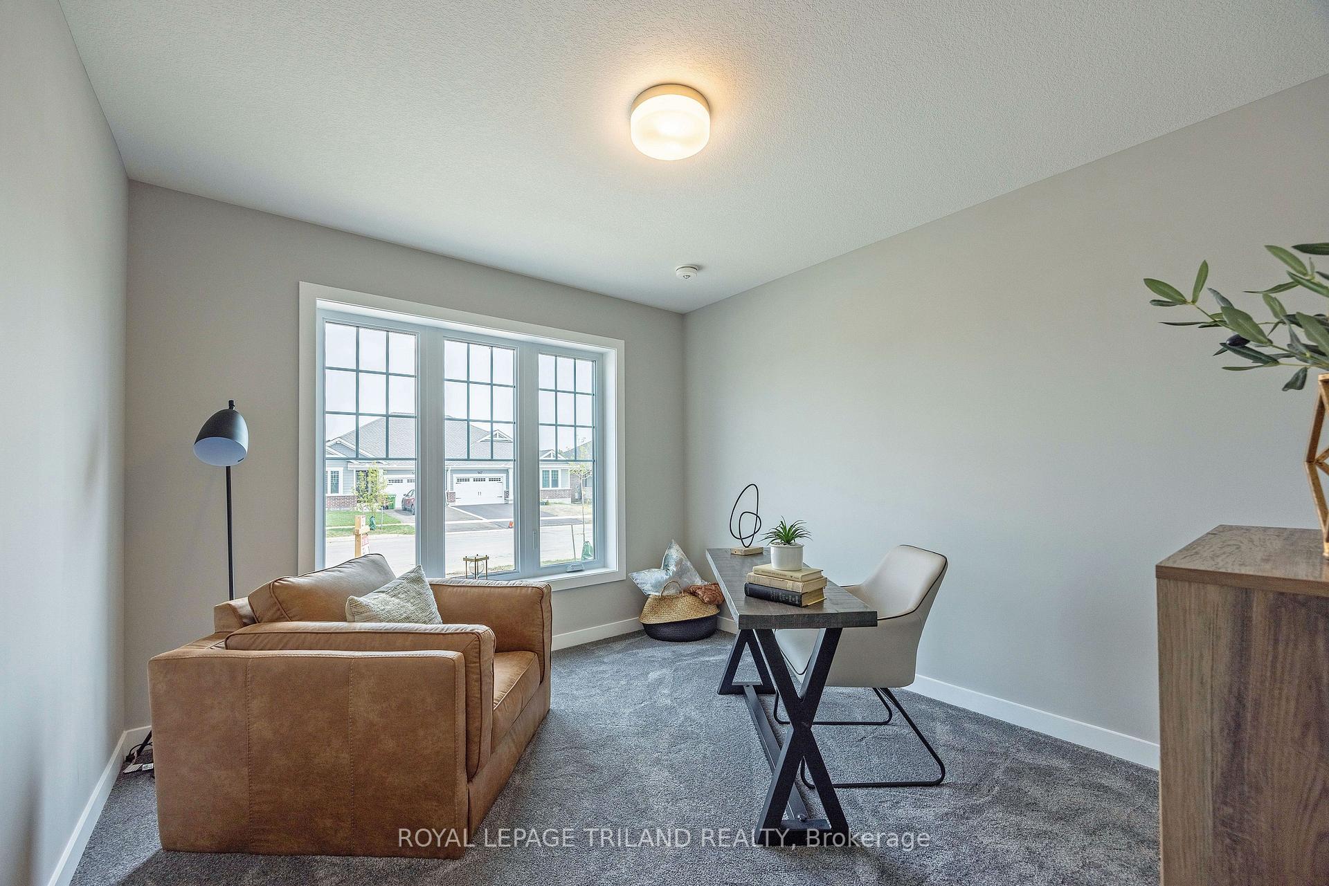 Photo 4 of 38 Silverleaf Path, St. Thomas — HOMEH
