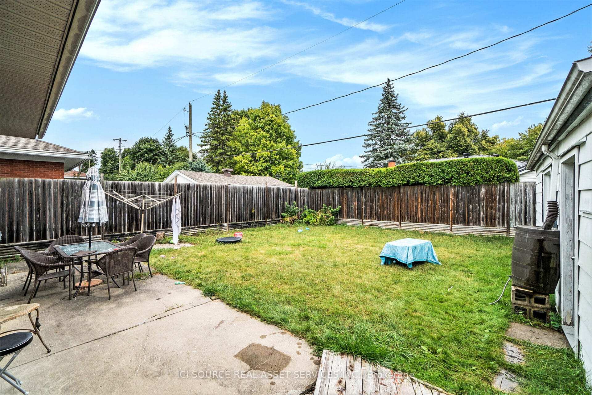 Photo 2 of 1303 Albany Drive, Ottawa, Bel Air Heights — HOMEH