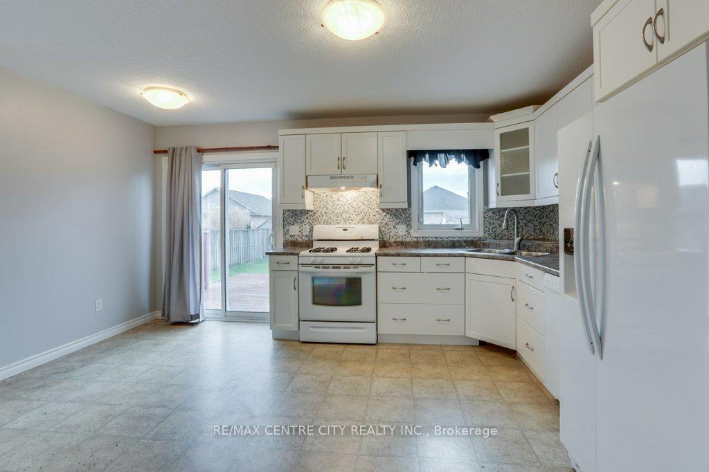 Photo 10 of 24 Pear Tree Avenue, St. Thomas — HOMEH