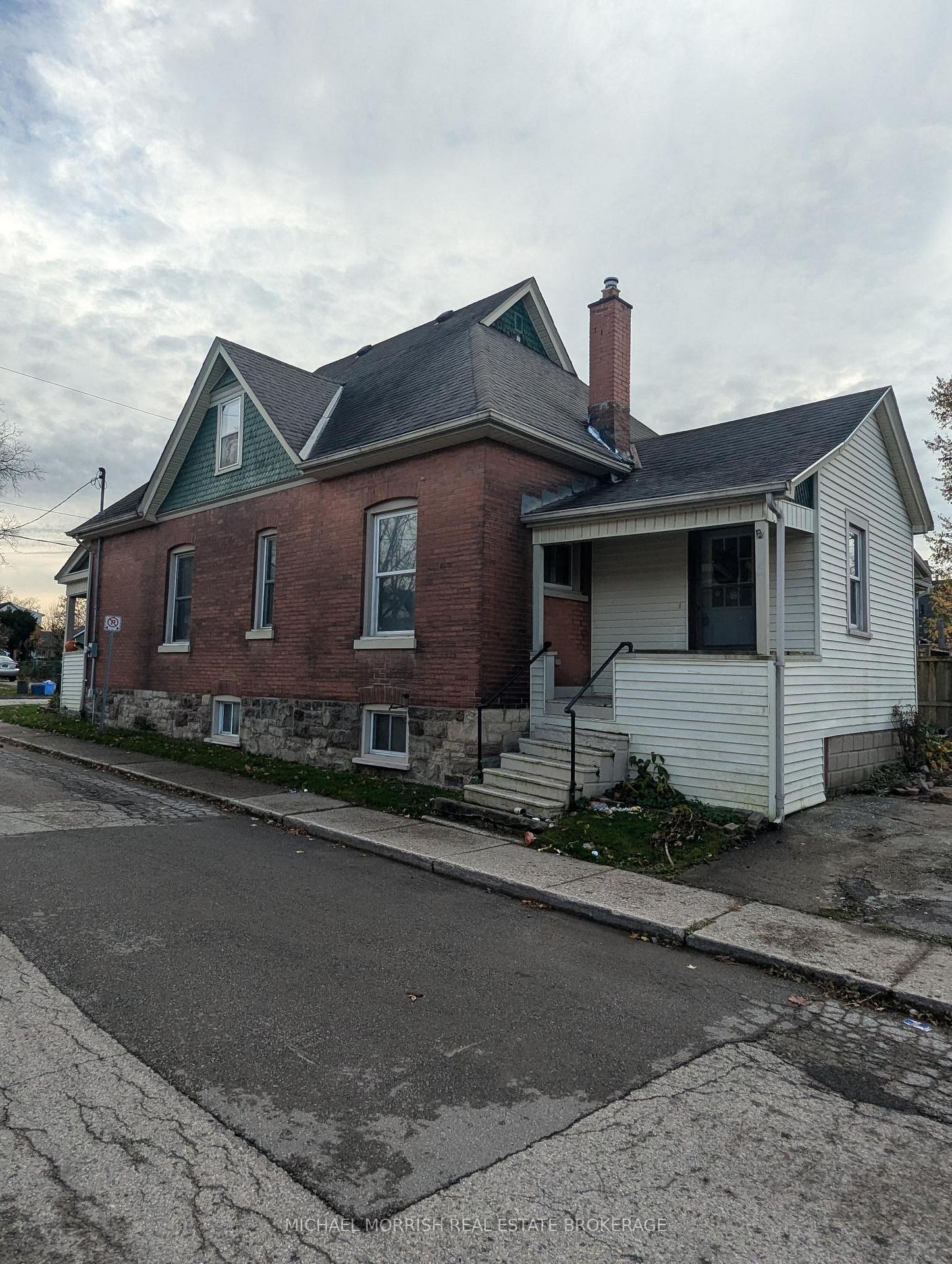 Photo 2 of 60 1/2 St Catherine Street, St. Thomas — HOMEH