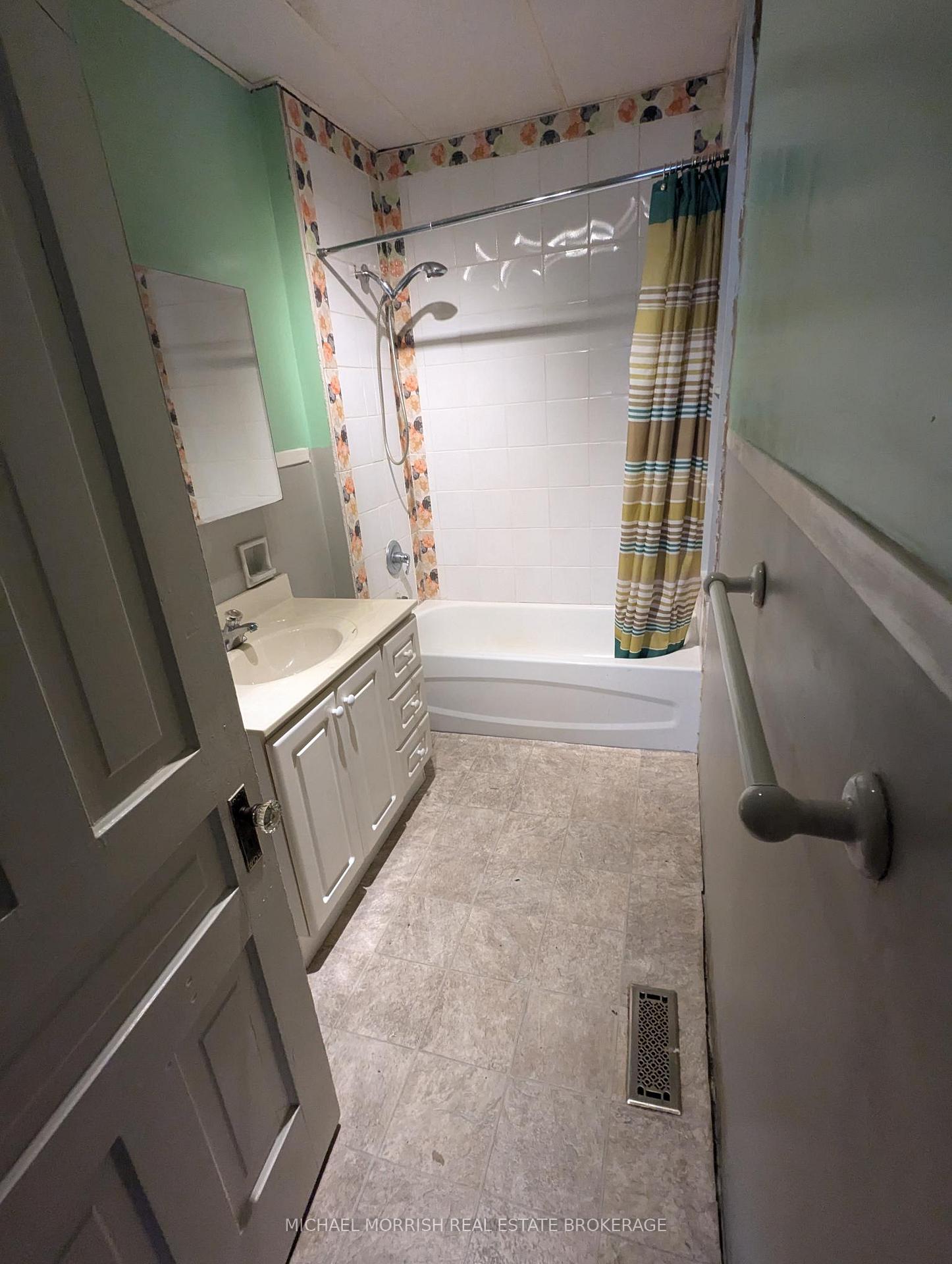 Photo 8 of 60 1/2 St Catherine Street, St. Thomas — HOMEH