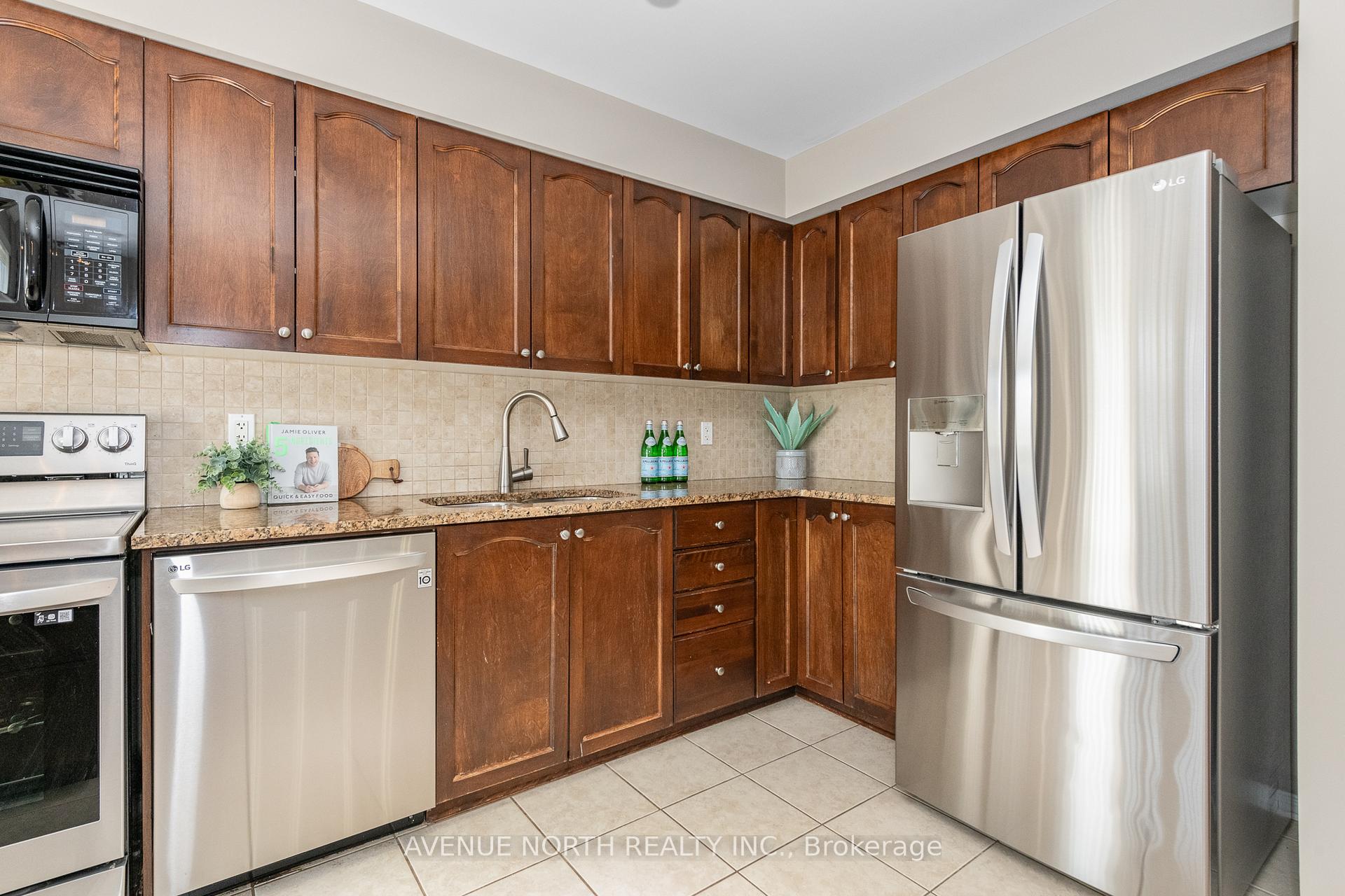 Photo 8 of 283 Stroget Private, Ottawa, Merivale Industrial Park/Citiplace — HOMEH