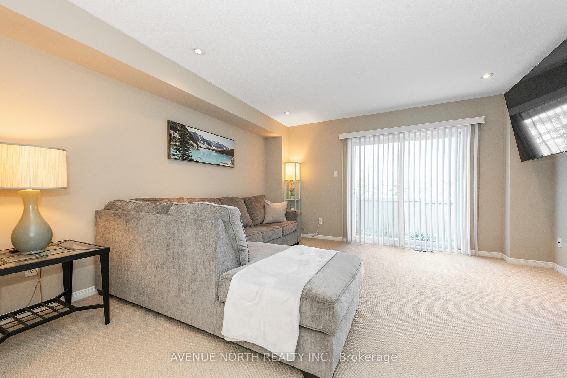 Photo 32 of 283 Stroget Private, Ottawa, Merivale Industrial Park/Citiplace — HOMEH