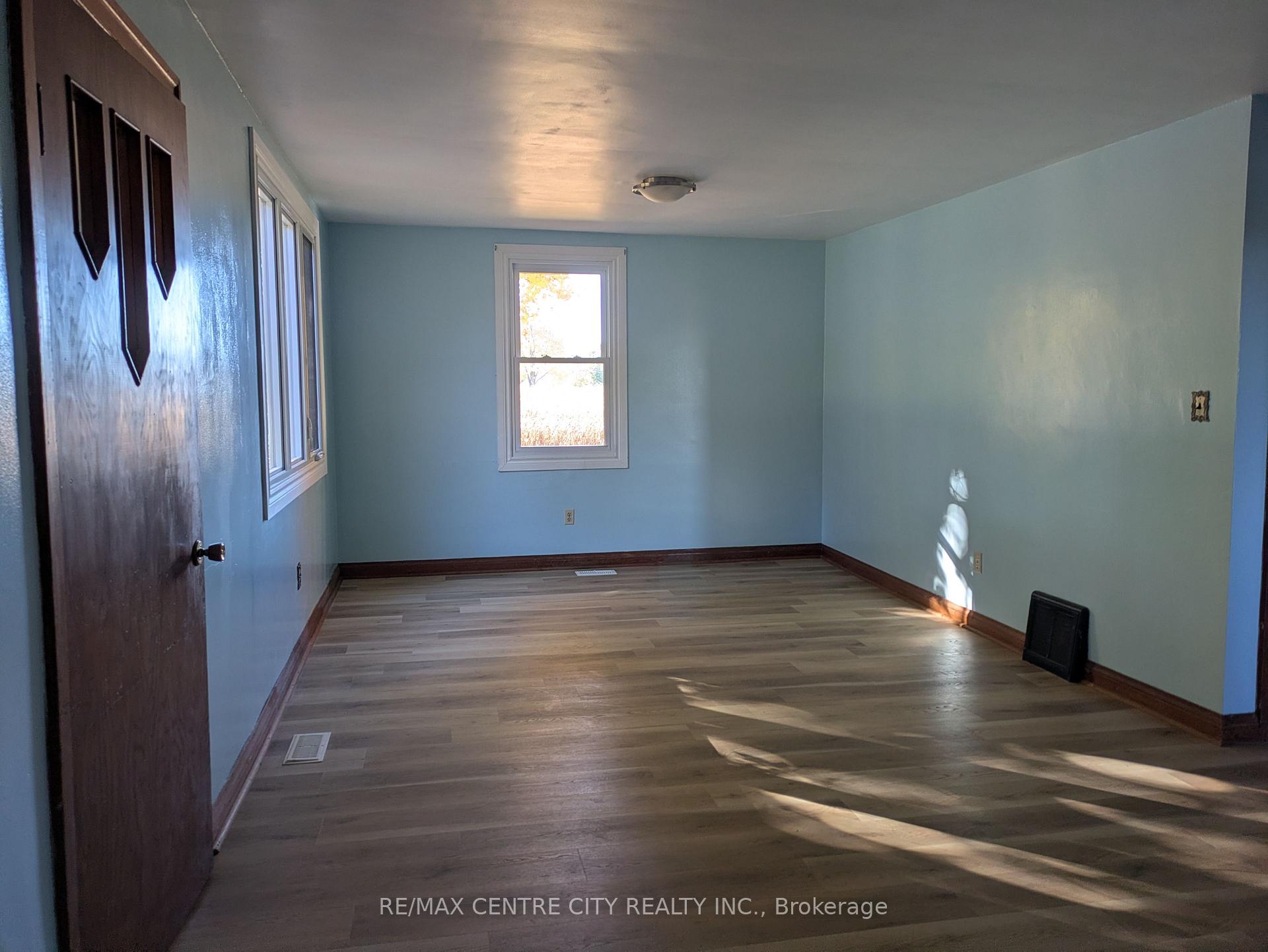 Photo 9 of 5941 Imperial Road, Malahide, Rural Malahide — HOMEH