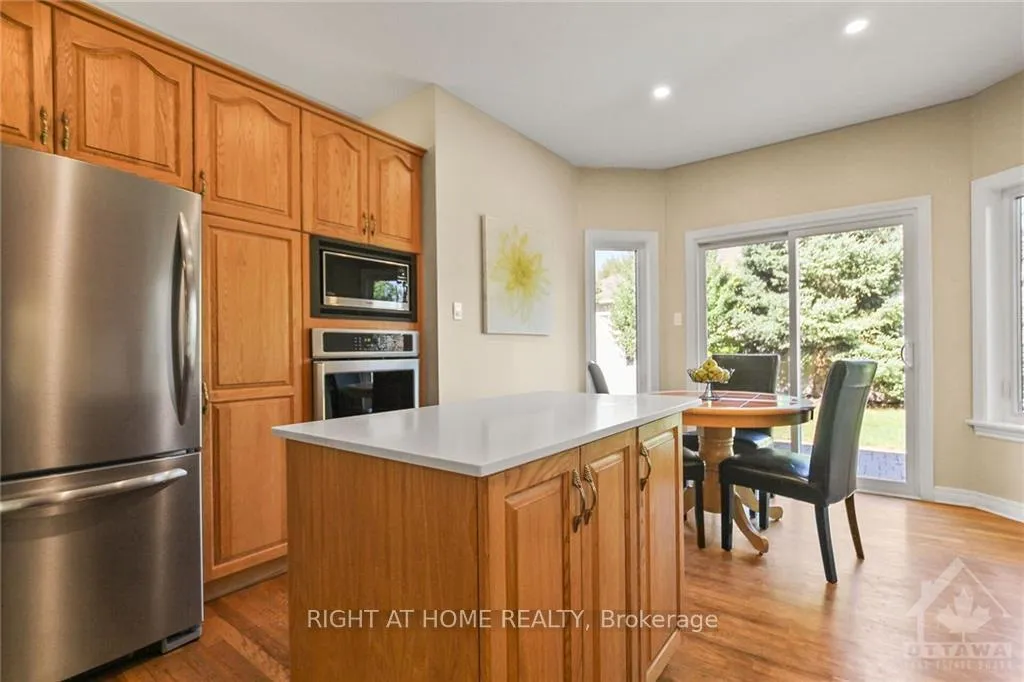 Photo 8 of 29 Cinnabar Way, Ottawa, Stittsville (Central) — HOMEH