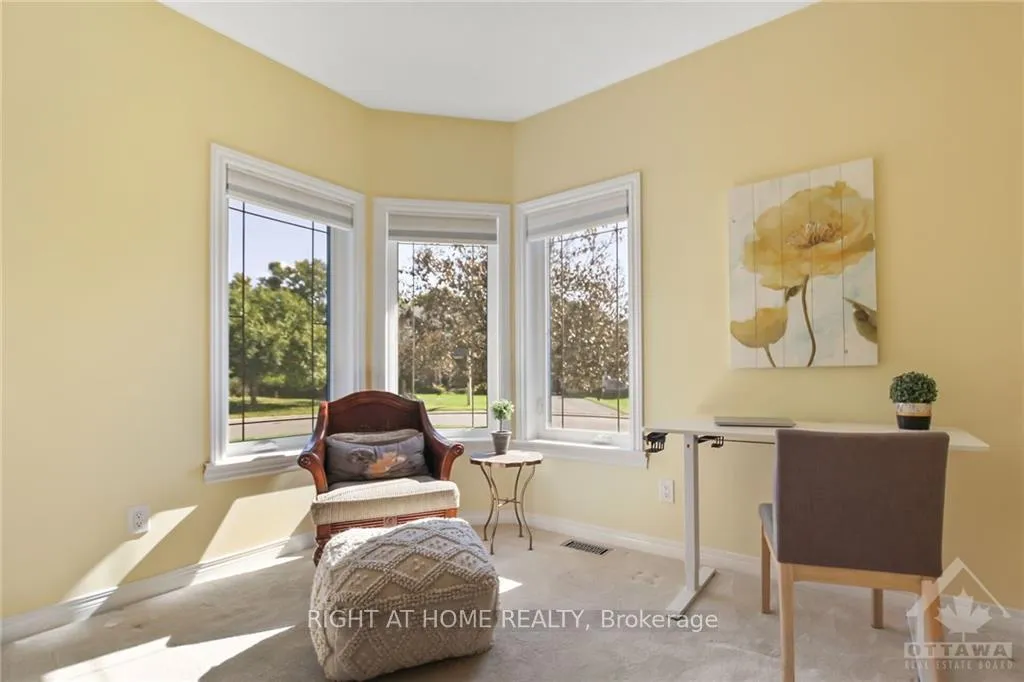 Photo 15 of 29 Cinnabar Way, Ottawa, Stittsville (Central) — HOMEH