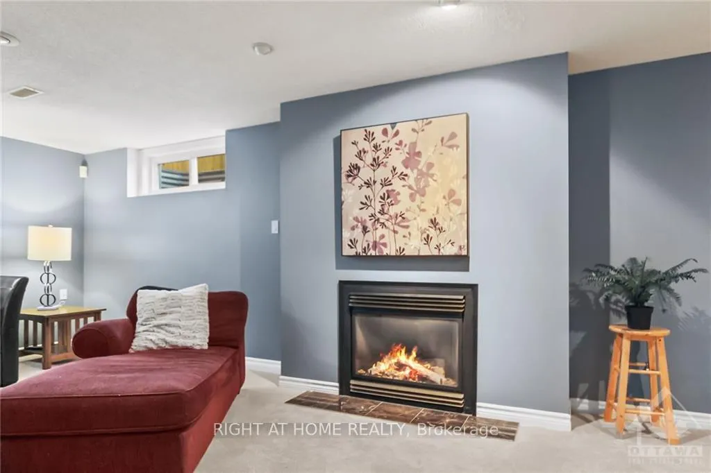 Photo 17 of 29 Cinnabar Way, Ottawa, Stittsville (Central) — HOMEH