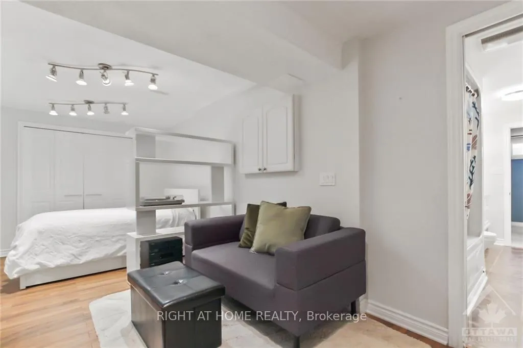 Photo 19 of 29 Cinnabar Way, Ottawa, Stittsville (Central) — HOMEH