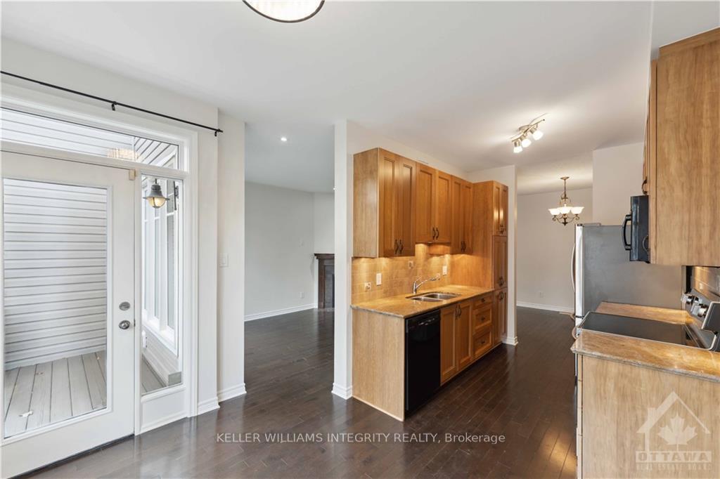 Photo 11 of 103 Mojave Crescent, Ottawa, Stittsville (North) — HOMEH