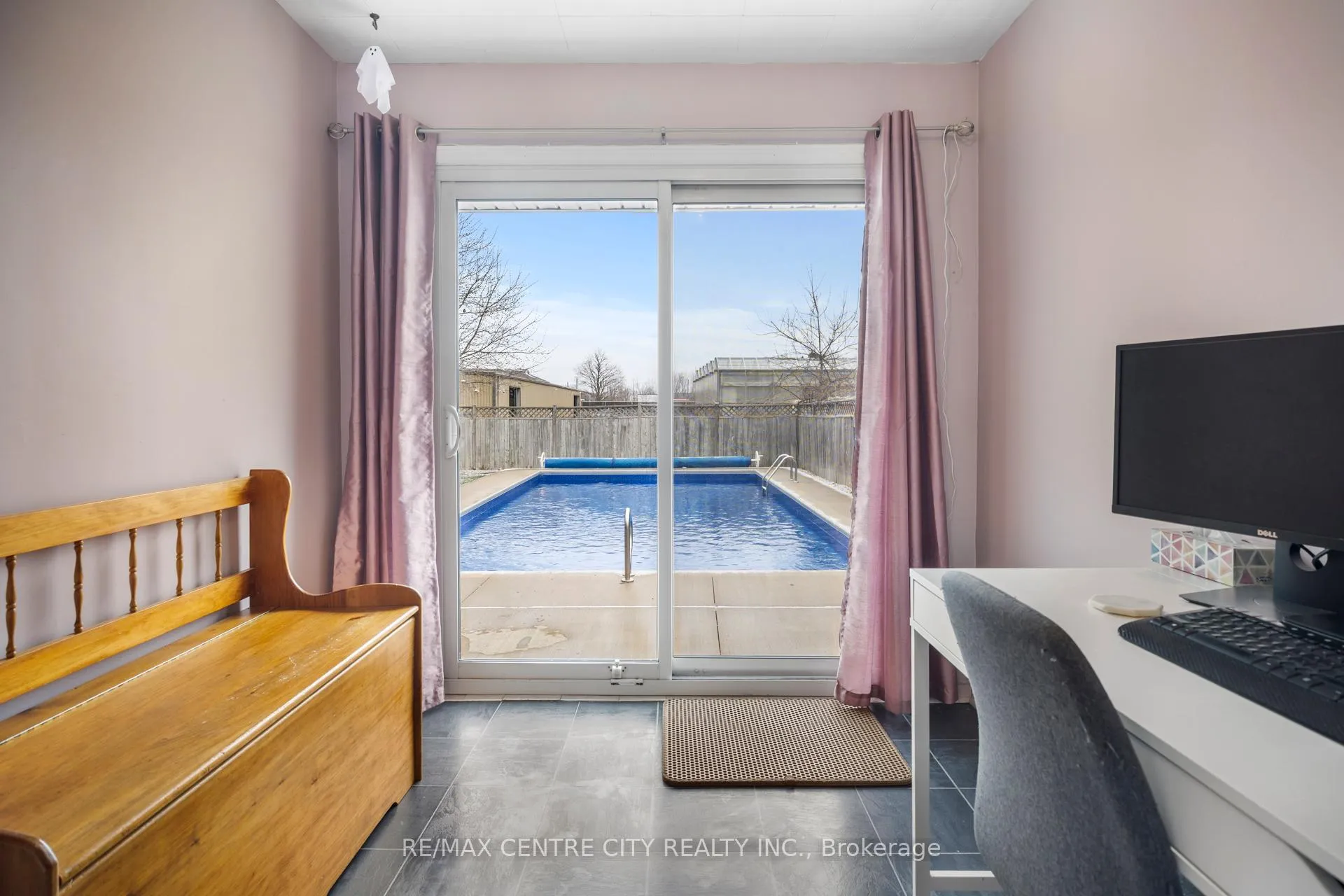 Photo 13 of 13 Bell Avenue, St. Thomas — HOMEH