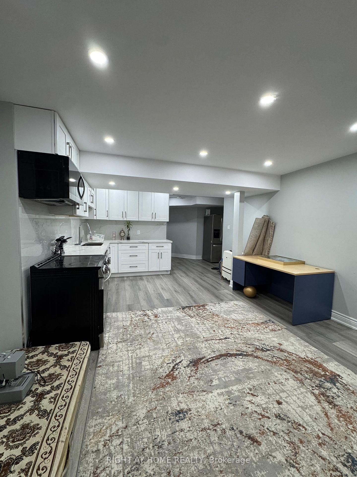 Photo 5 of 119 McPhail Avenue, Clarington, Bowmanville — HOMEH