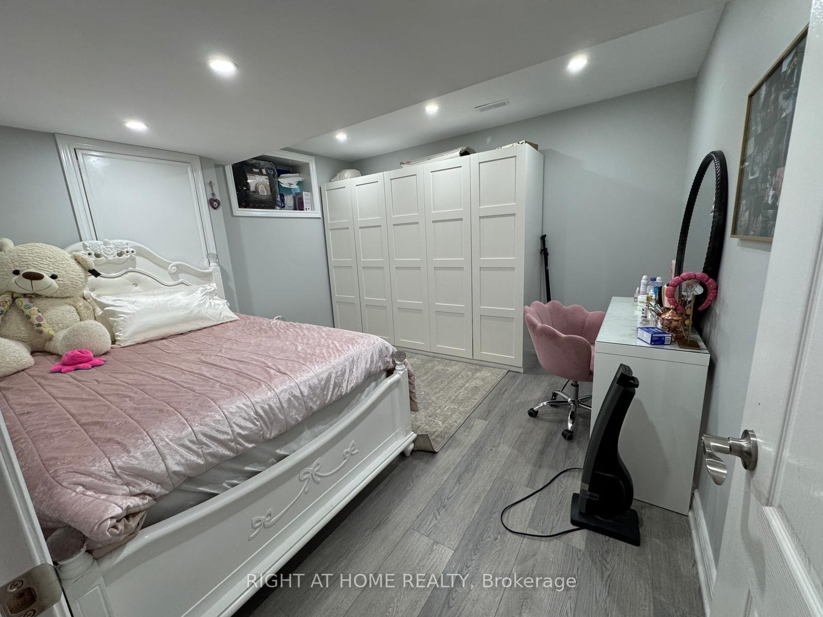 Photo 7 of 119 McPhail Avenue, Clarington, Bowmanville — HOMEH