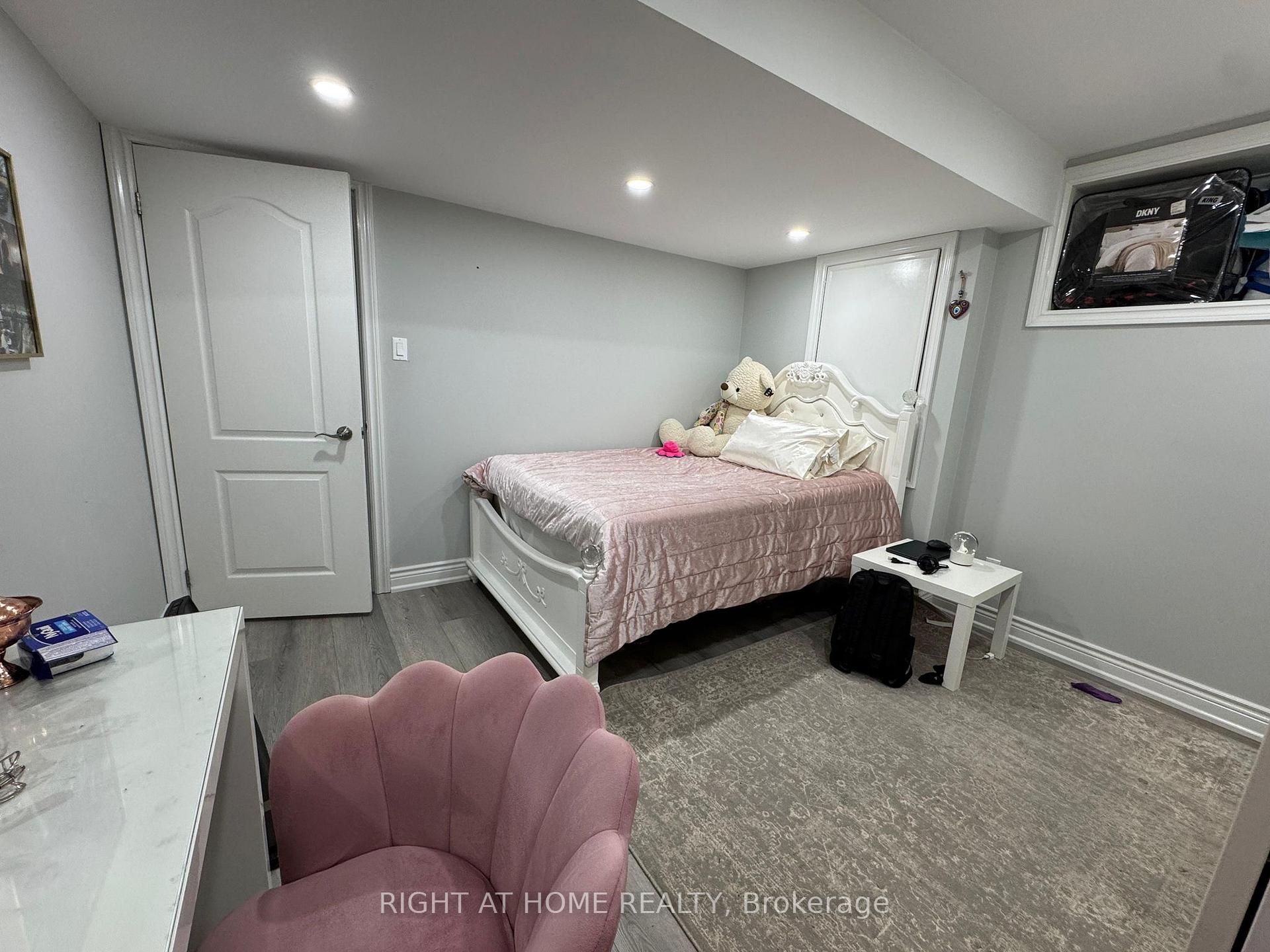 Photo 8 of 119 McPhail Avenue, Clarington, Bowmanville — HOMEH