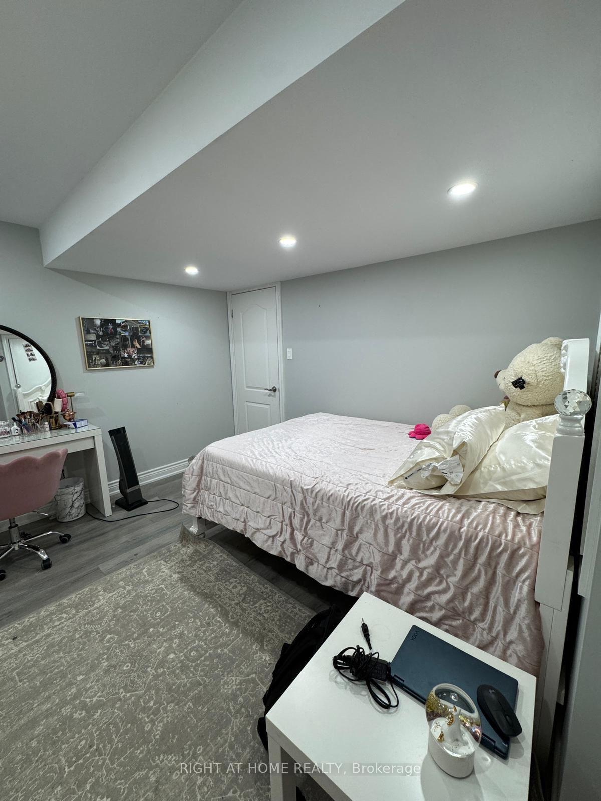 Photo 9 of 119 McPhail Avenue, Clarington, Bowmanville — HOMEH