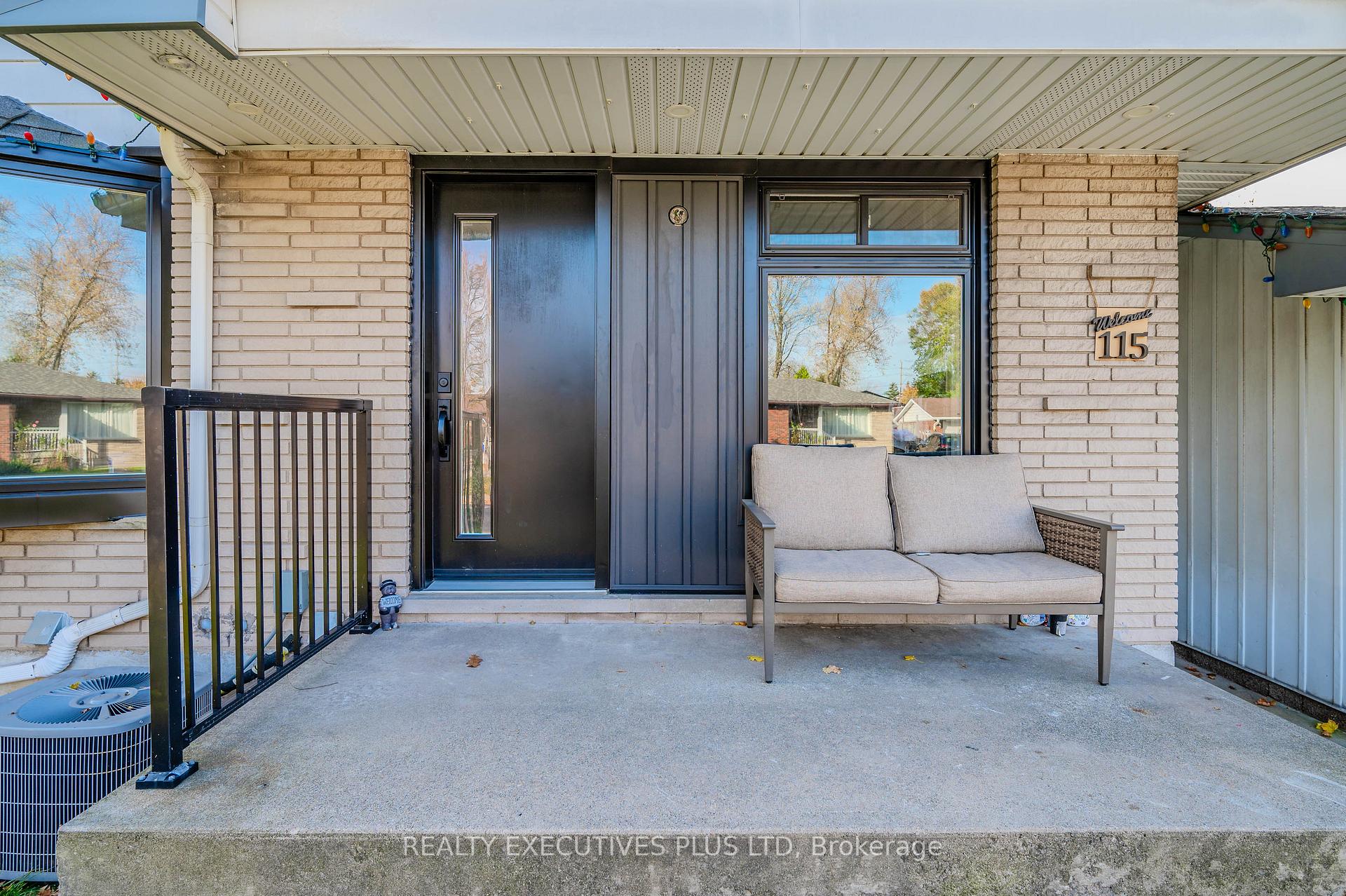 Photo 4 of 115 Lynbrook Drive, Hamilton, Rolston — HOMEH
