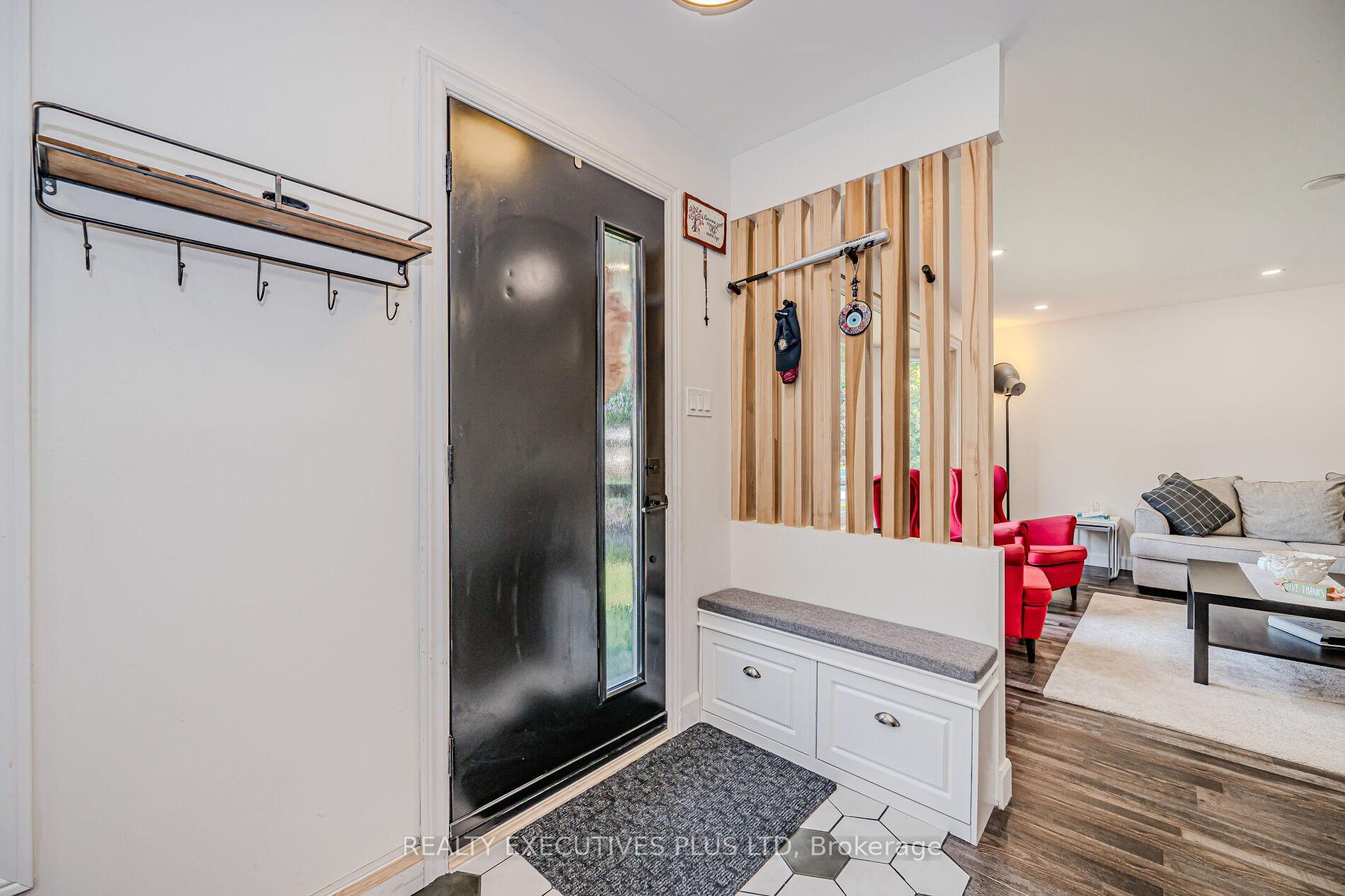 Photo 5 of 115 Lynbrook Drive, Hamilton, Rolston — HOMEH