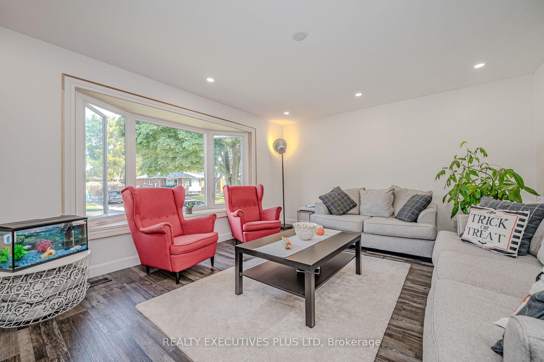 Photo 7 of 115 Lynbrook Drive, Hamilton, Rolston — HOMEH
