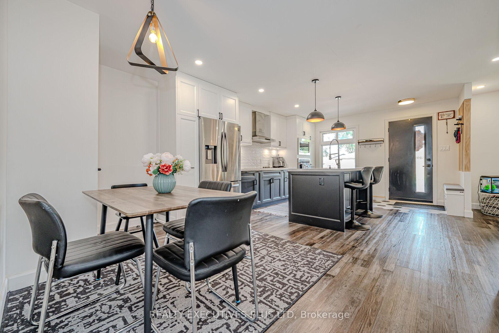 Photo 11 of 115 Lynbrook Drive, Hamilton, Rolston — HOMEH