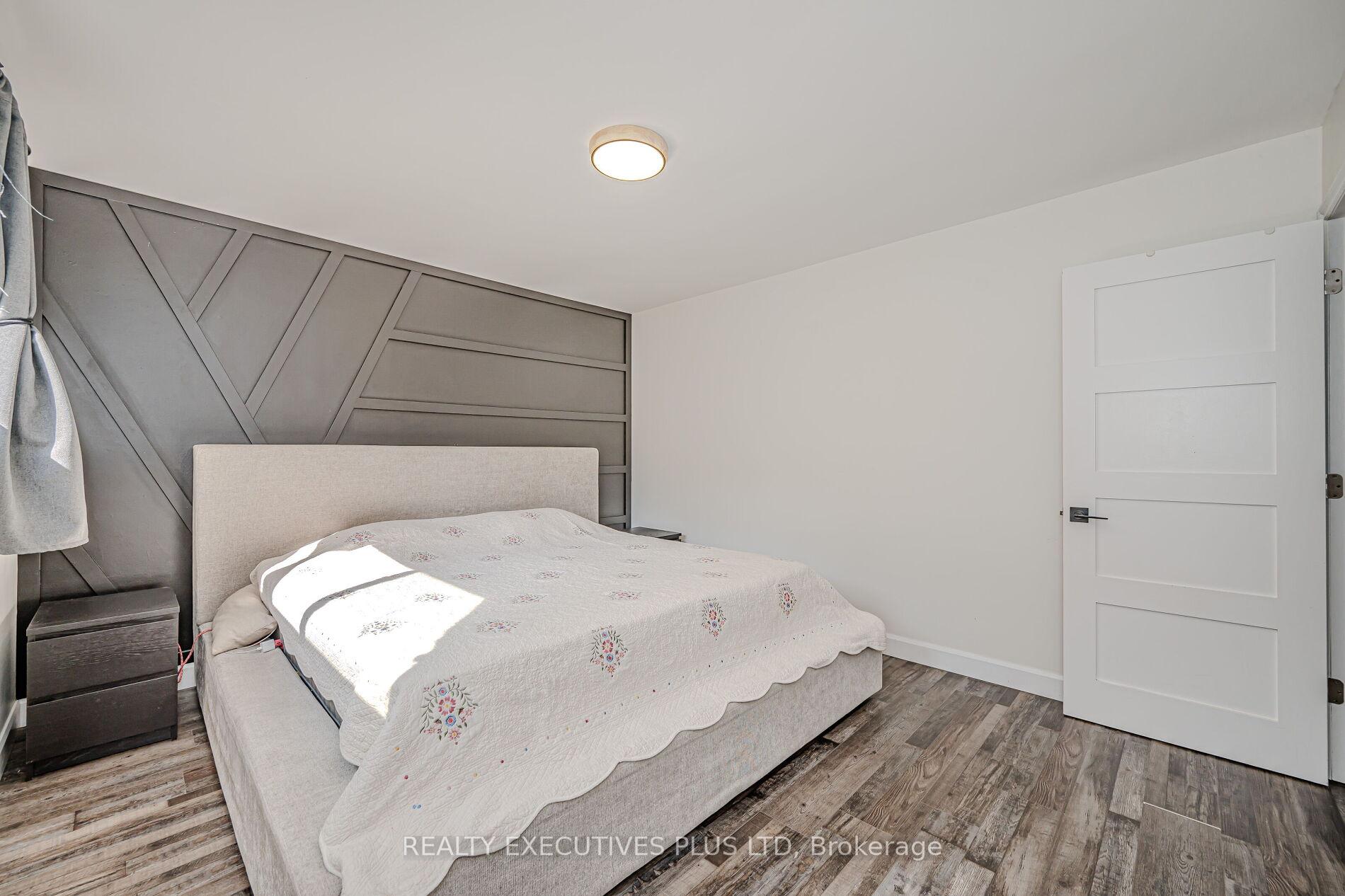Photo 12 of 115 Lynbrook Drive, Hamilton, Rolston — HOMEH