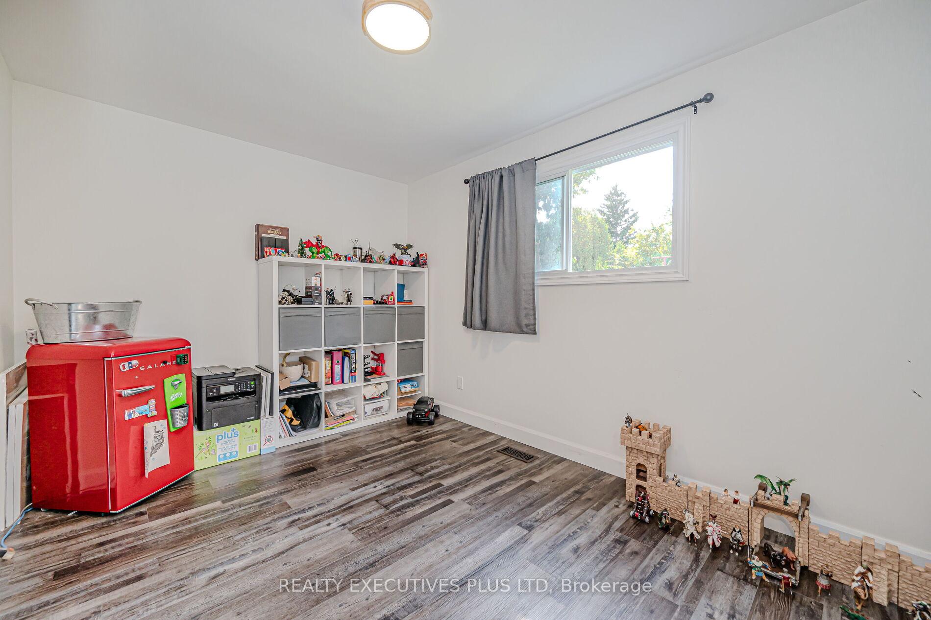 Photo 14 of 115 Lynbrook Drive, Hamilton, Rolston — HOMEH