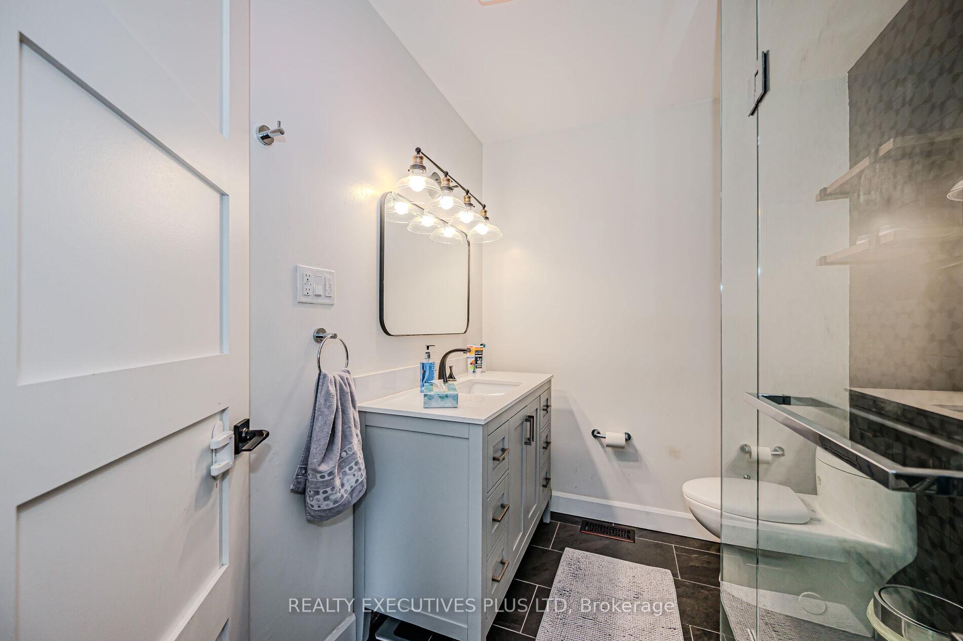 Photo 18 of 115 Lynbrook Drive, Hamilton, Rolston — HOMEH