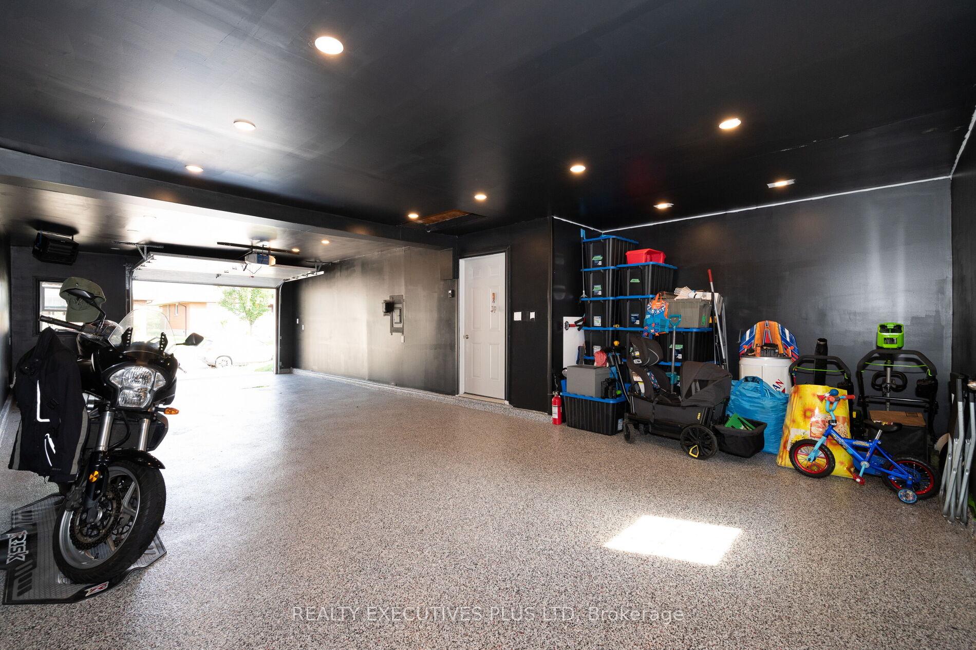 Photo 32 of 115 Lynbrook Drive, Hamilton, Rolston — HOMEH