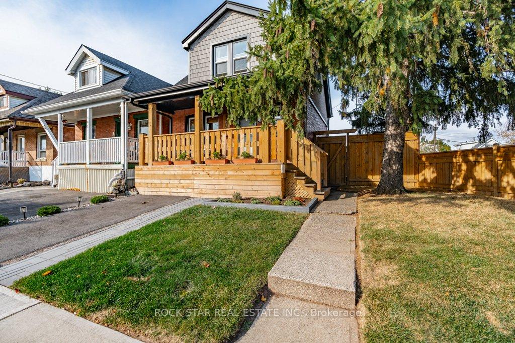 Photo 3 of 163 Cameron Avenue N, Hamilton, Homeside — HOMEH