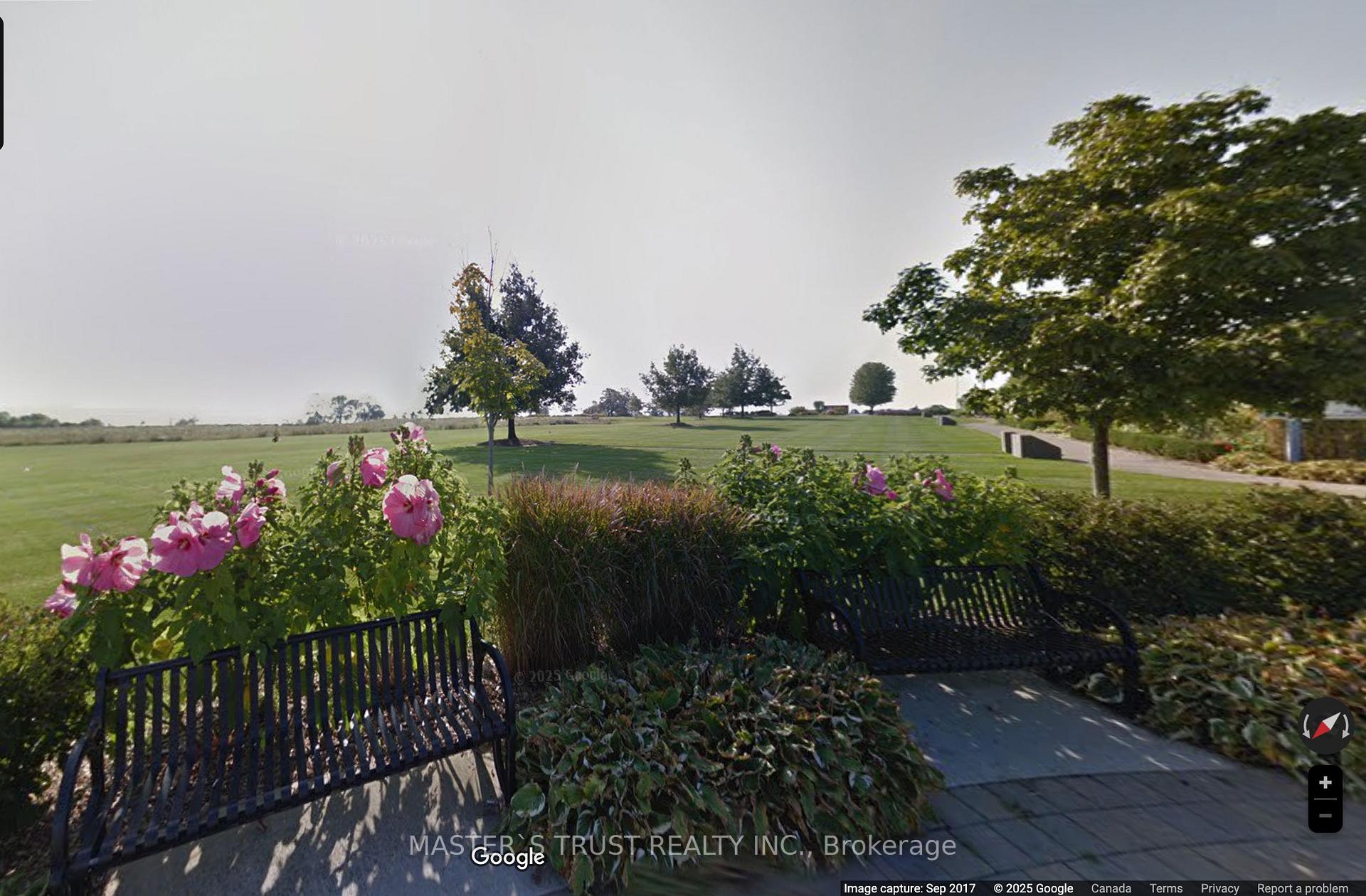 Photo 2 of 30 Cumberland Lane, Ajax, South West — HOMEH
