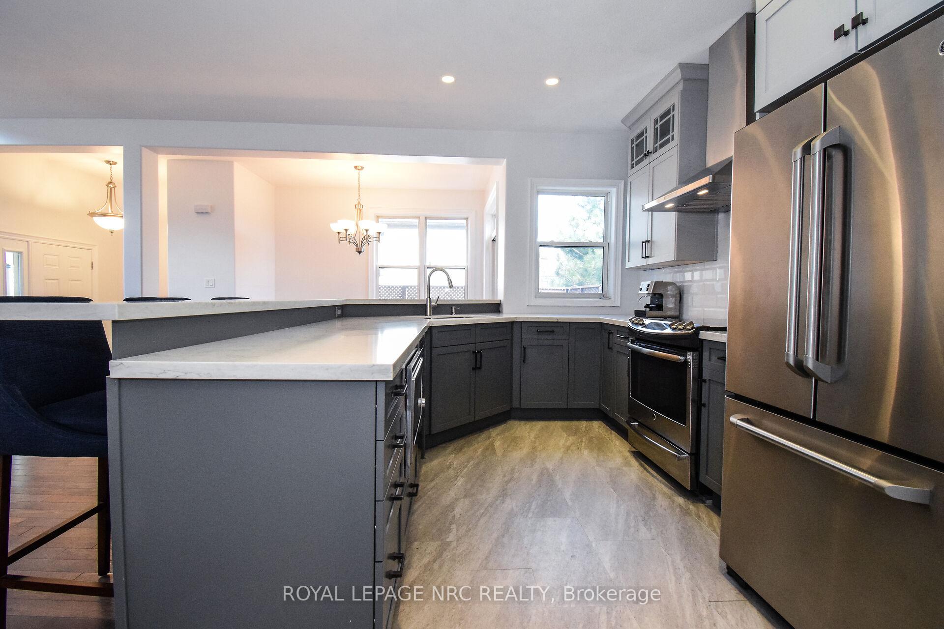 Photo 12 of 6 Gertrude Street, St. Catharines, Port Dalhousie — HOMEH